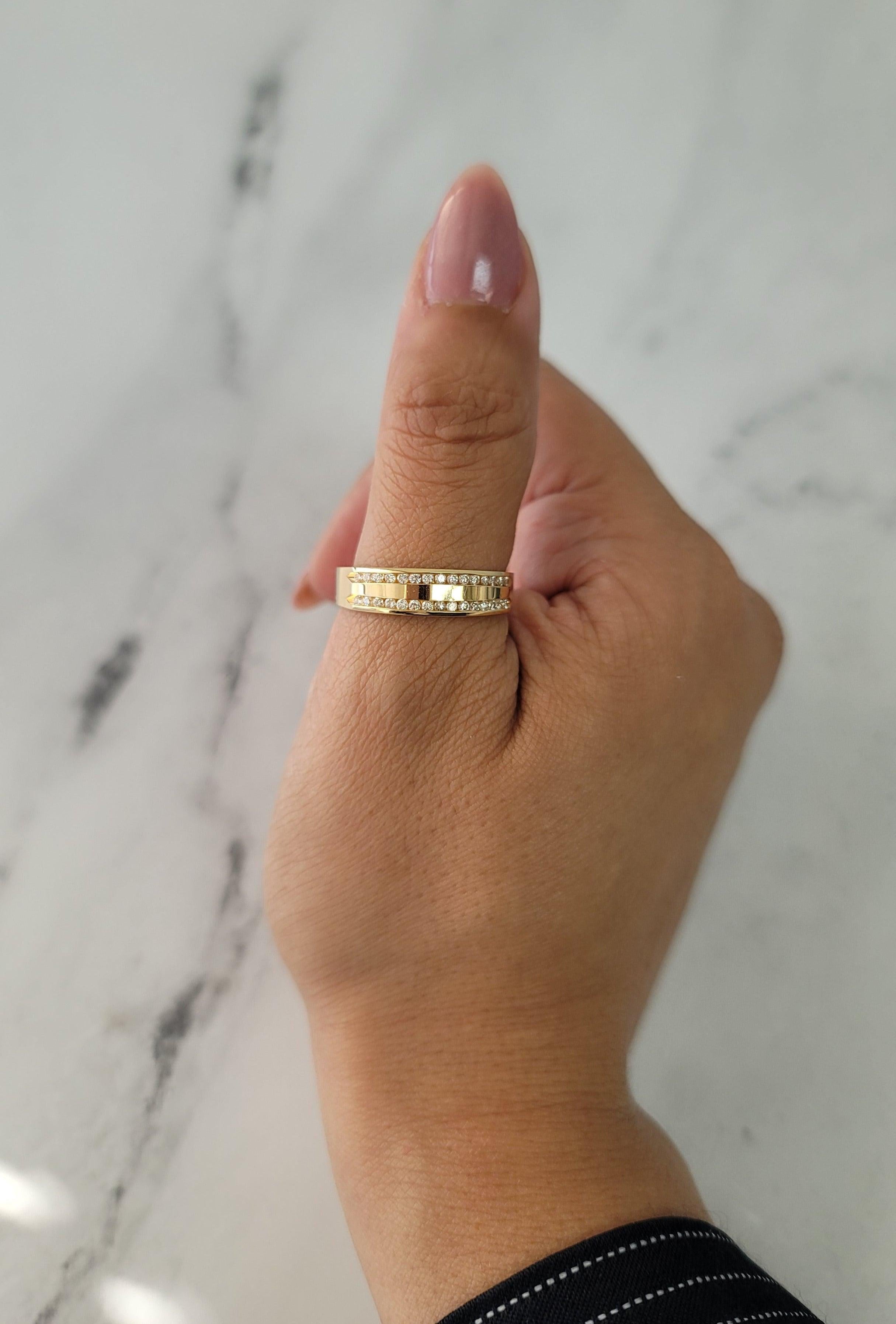 1/3 CT. Double Row Round Diamond Wedding Band