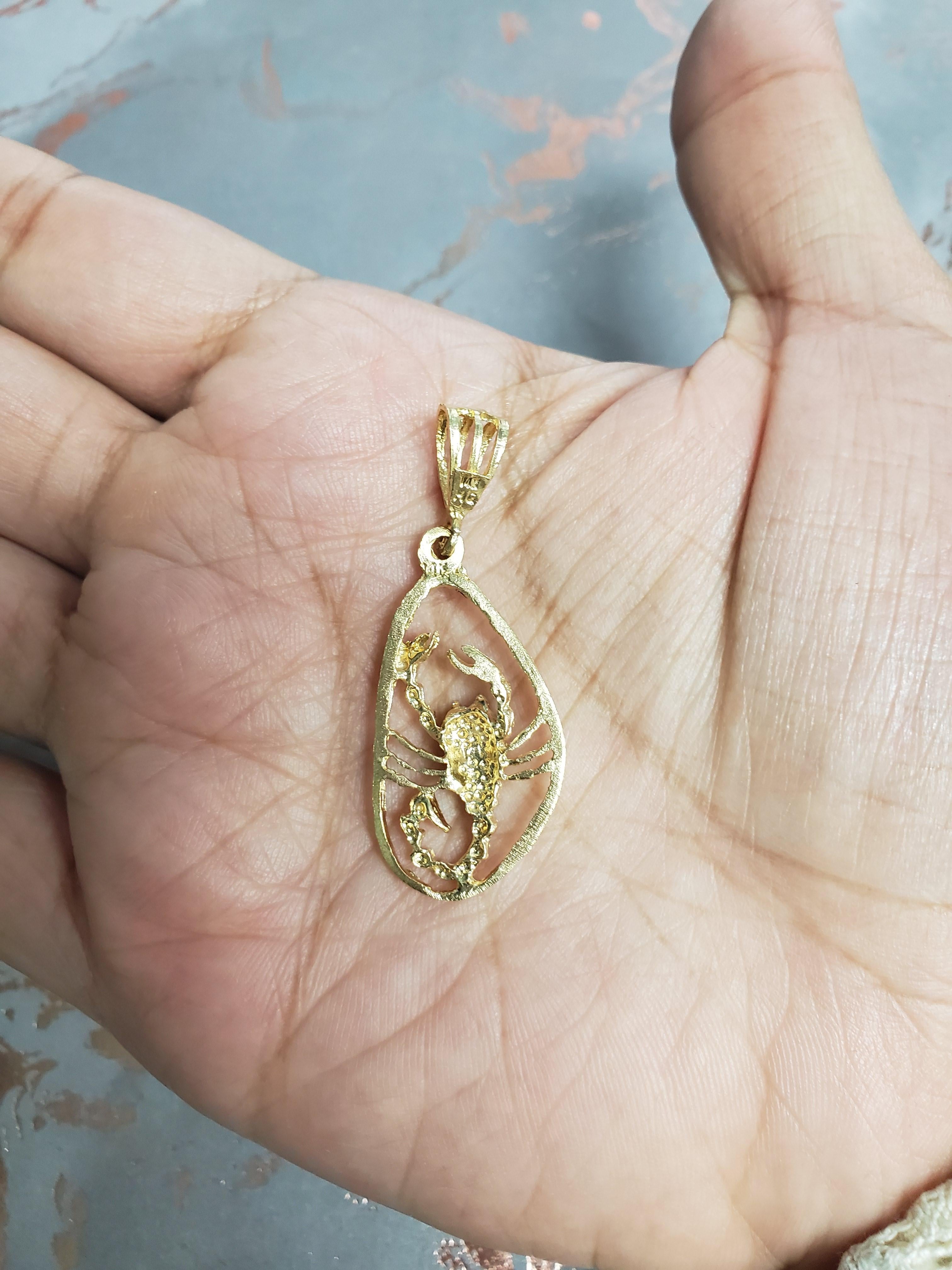Scorpion Pendant with Diamond Cuts 14k Yellow Gold