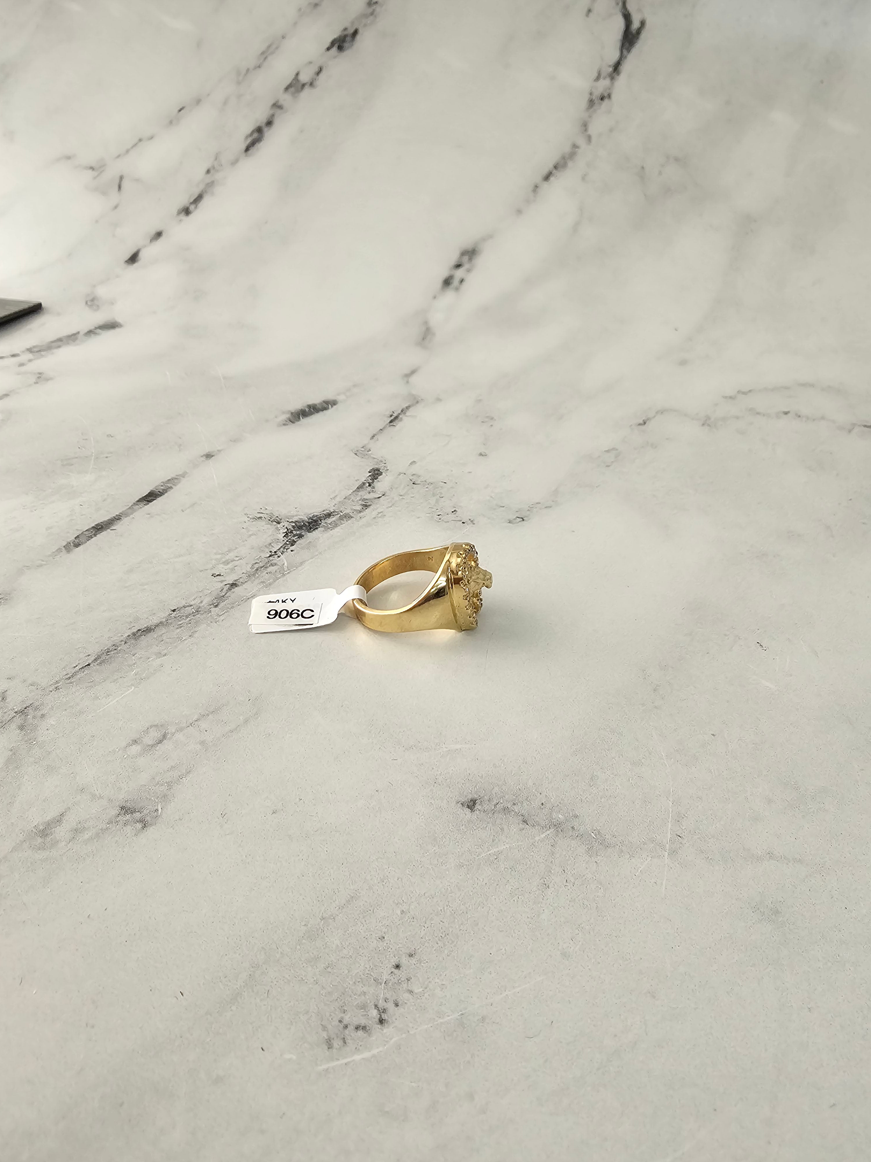 Herradura de diamante de 1/3 ct con cabeza de caballo en oro amarillo de 14 k