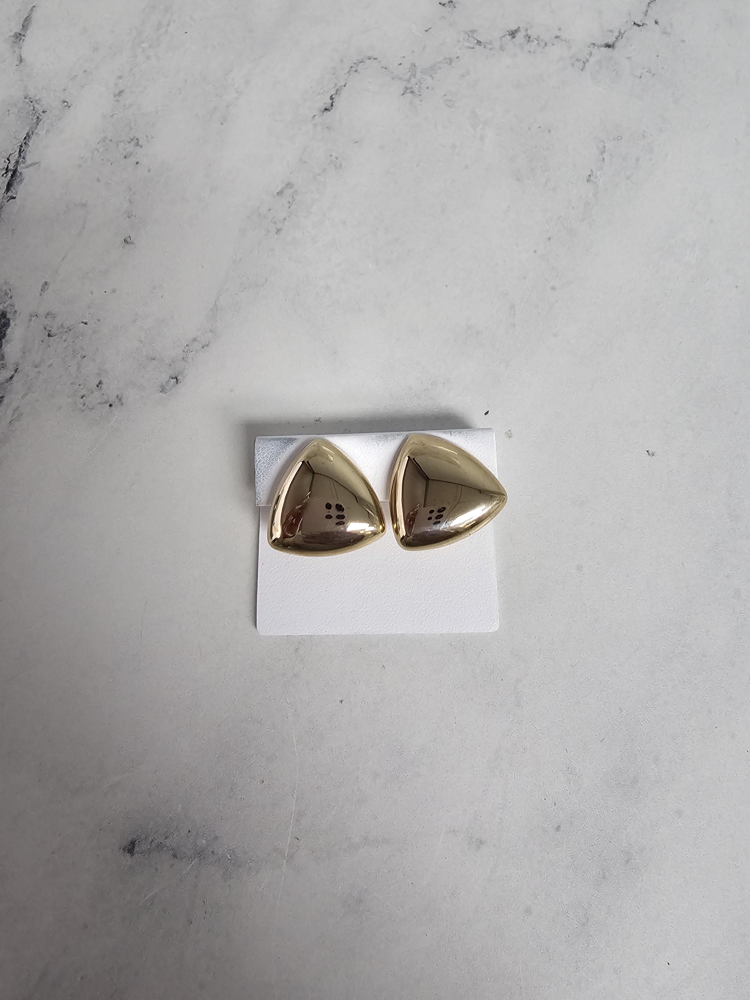 Detailed Vertical Quilted Large Round Earrings