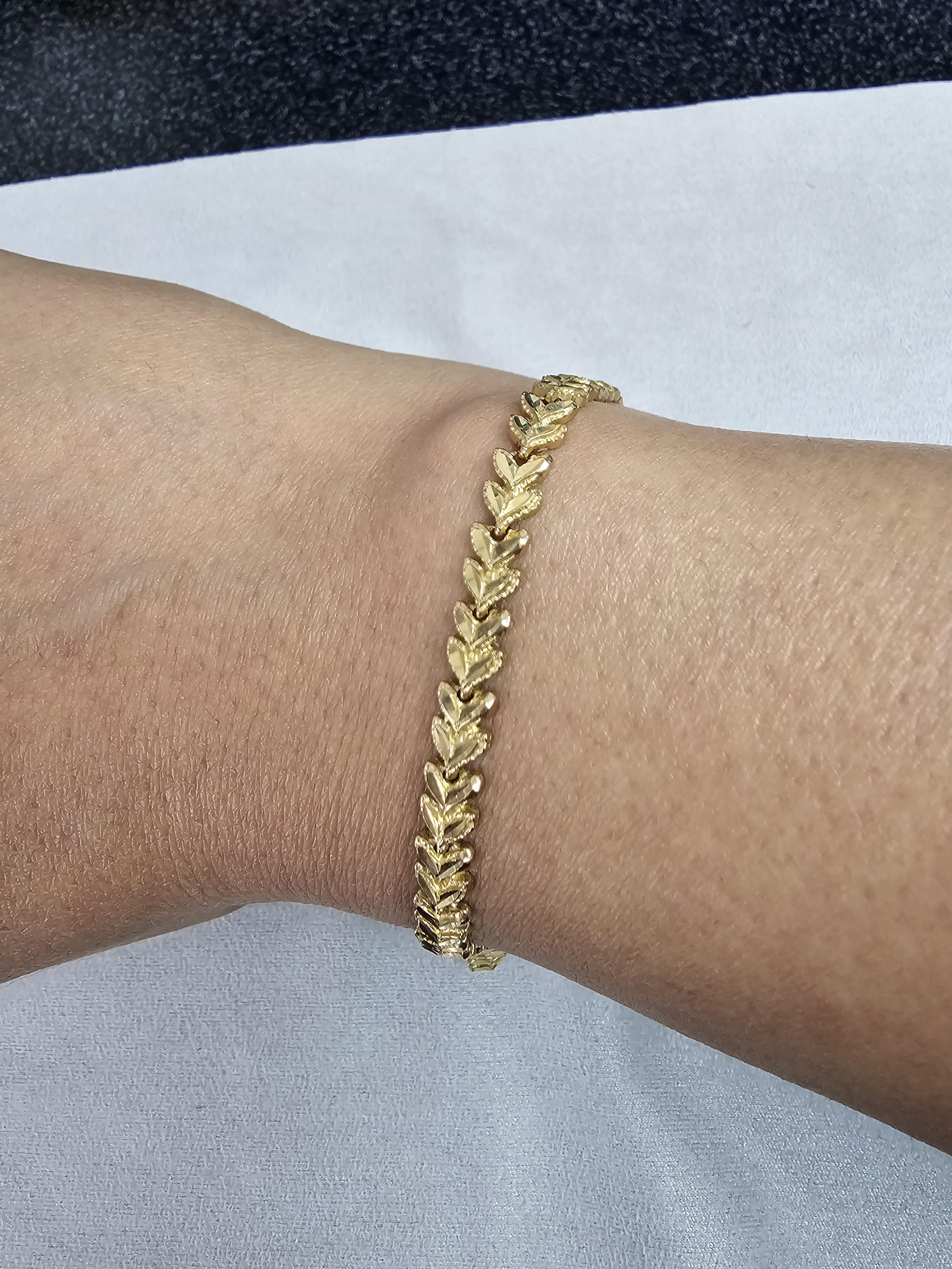 Leaf Design with Diamond Cuts Bracelet 14k Yellow Gold