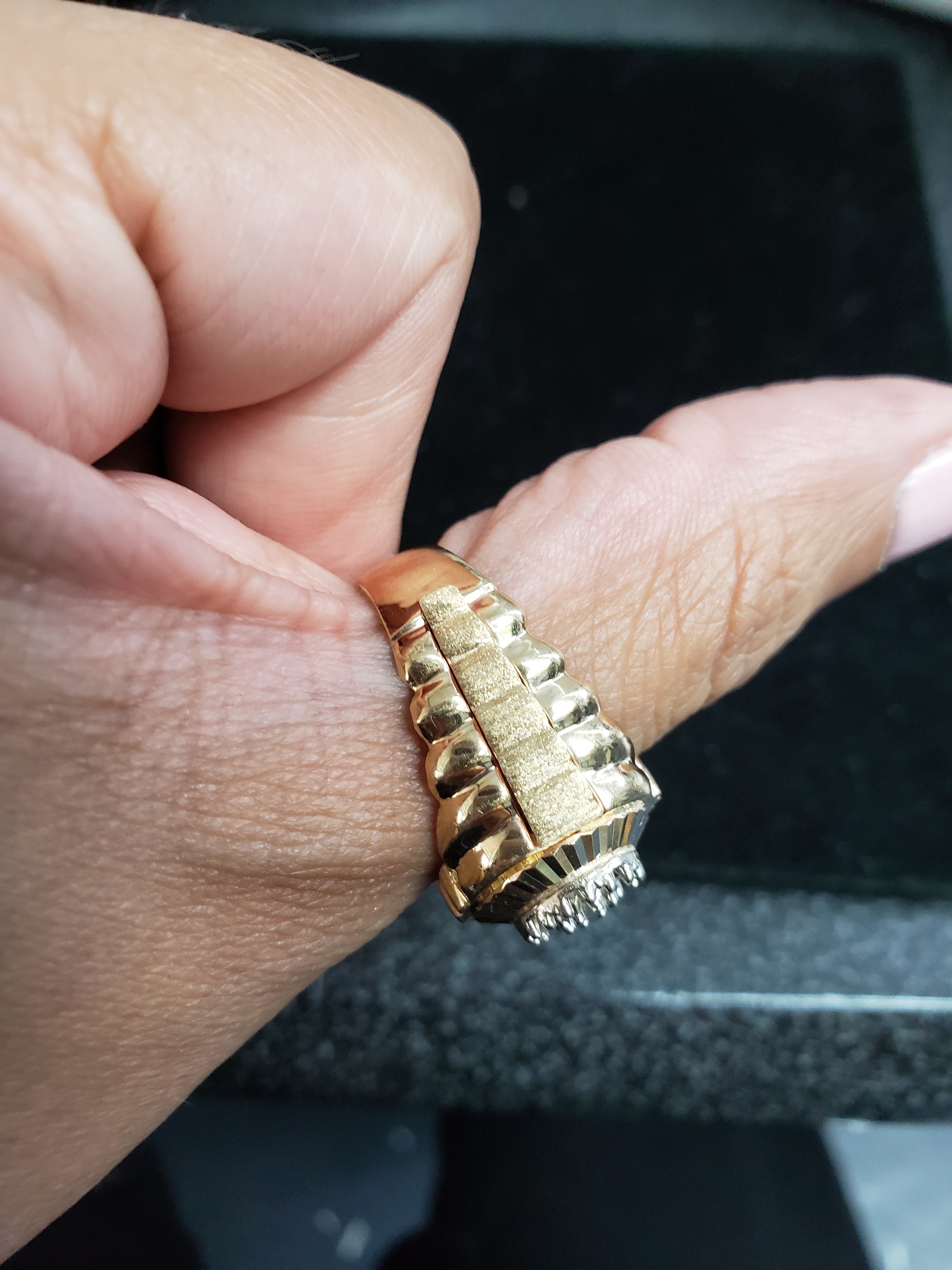 Bague de style présidentiel Rolex en diamant avec lunette cannelée