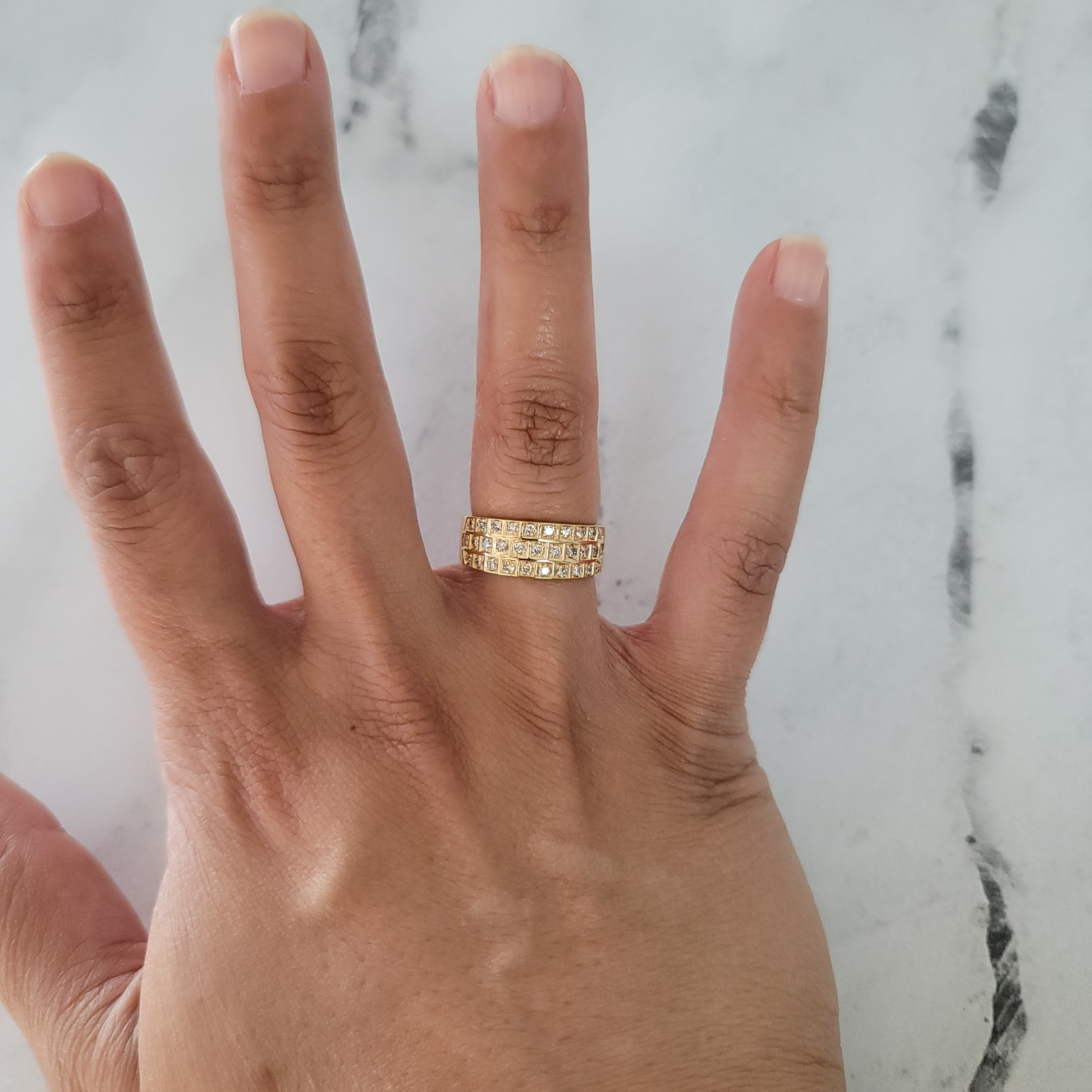 Alianza de boda de tres filas de diamantes de 0,50 ct en oro amarillo de 14 k