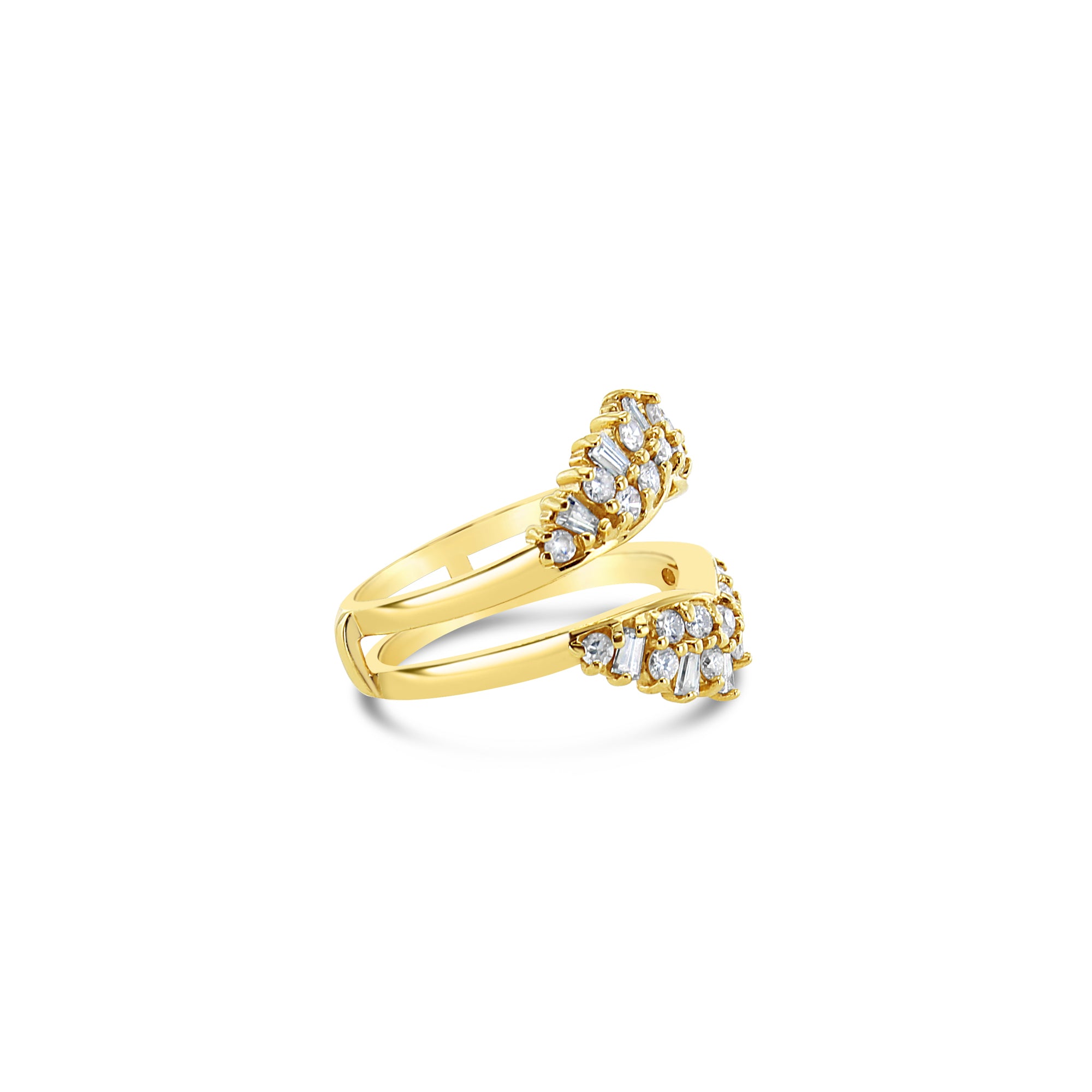 Realzador de anillo con racimo de baguette de un quilate