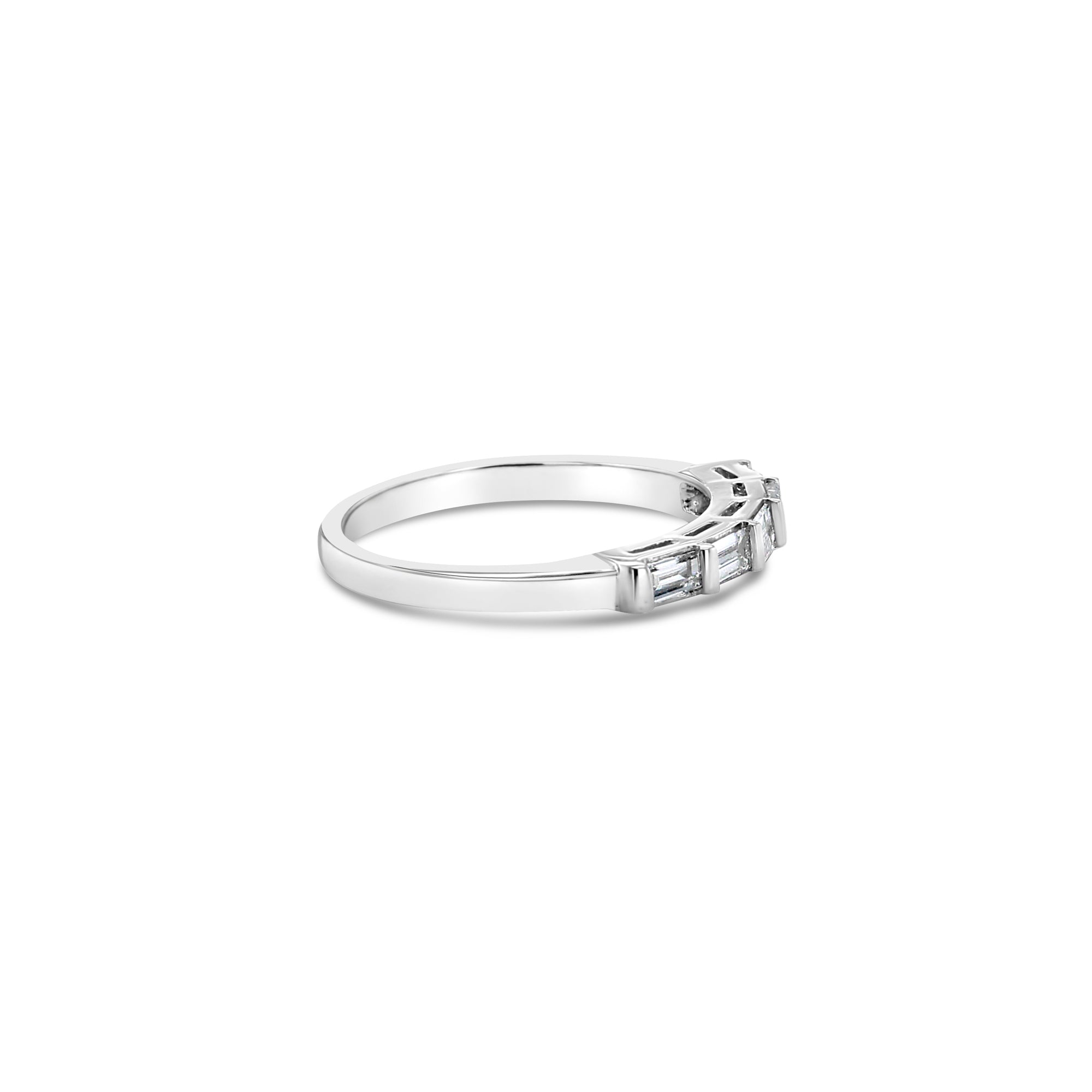 Alianza de boda con diamantes de talla baguette en oro blanco de 14 k