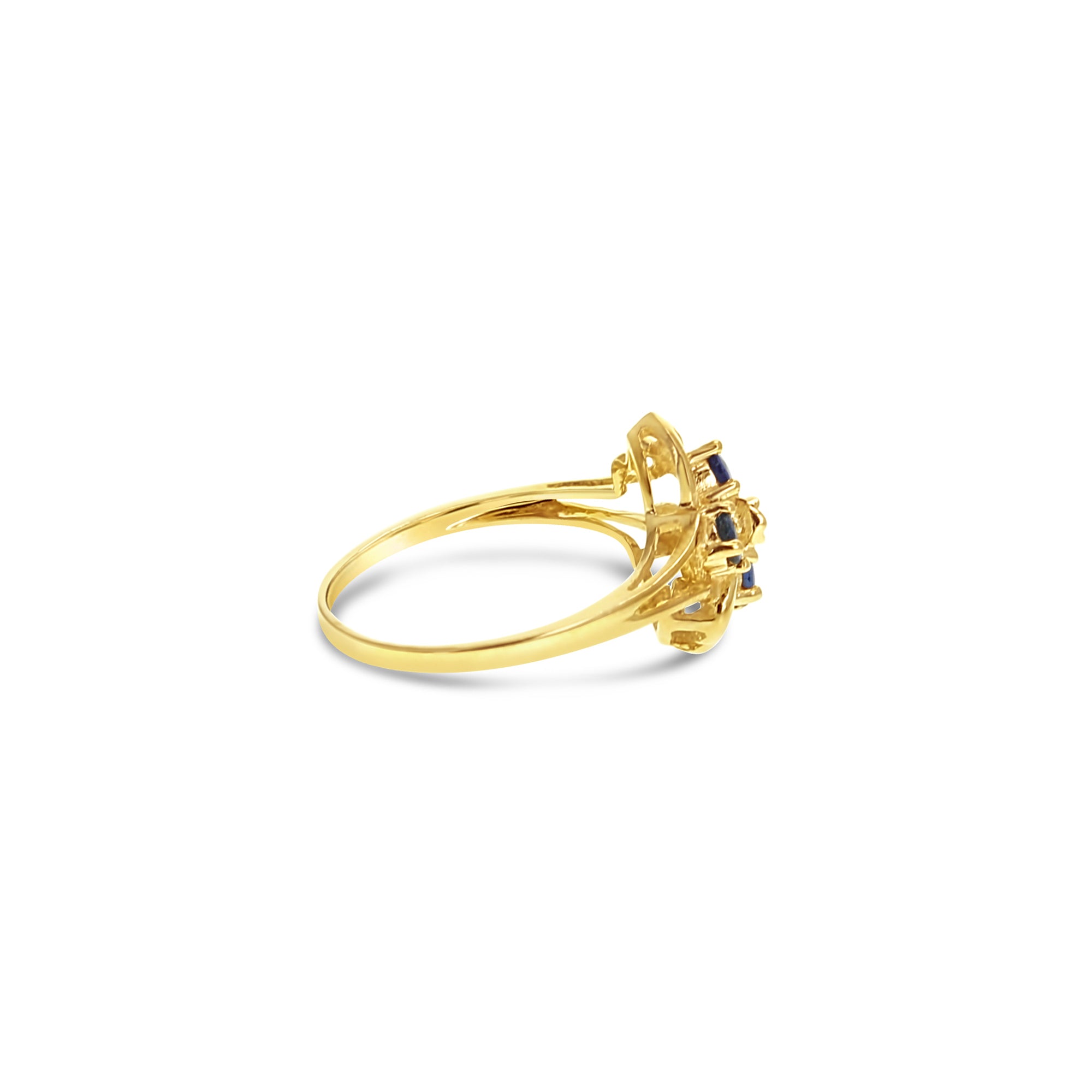 Anillo de zafiro en oro amarillo de 10 quilates