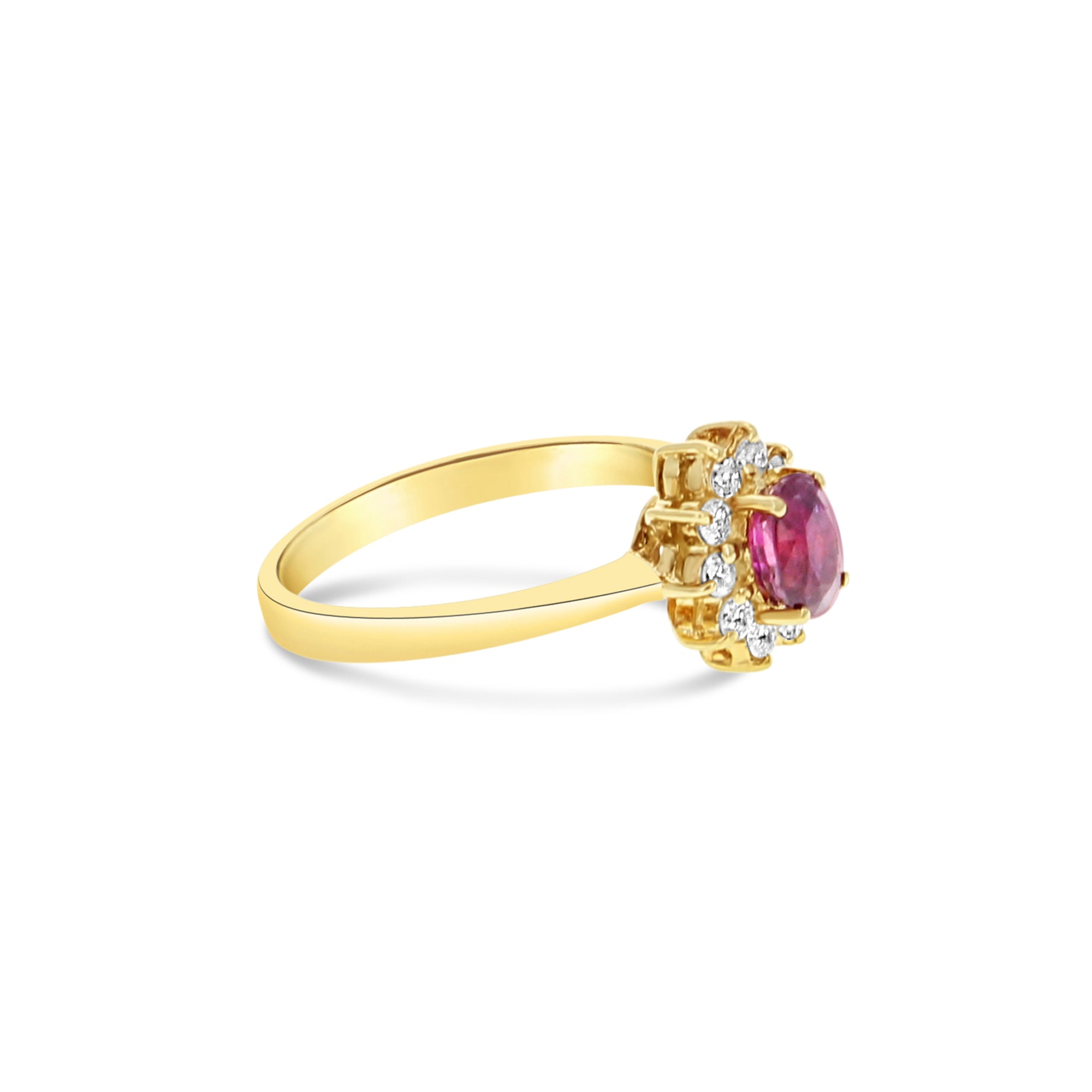 Anillo de compromiso con halo de diamantes y rubí