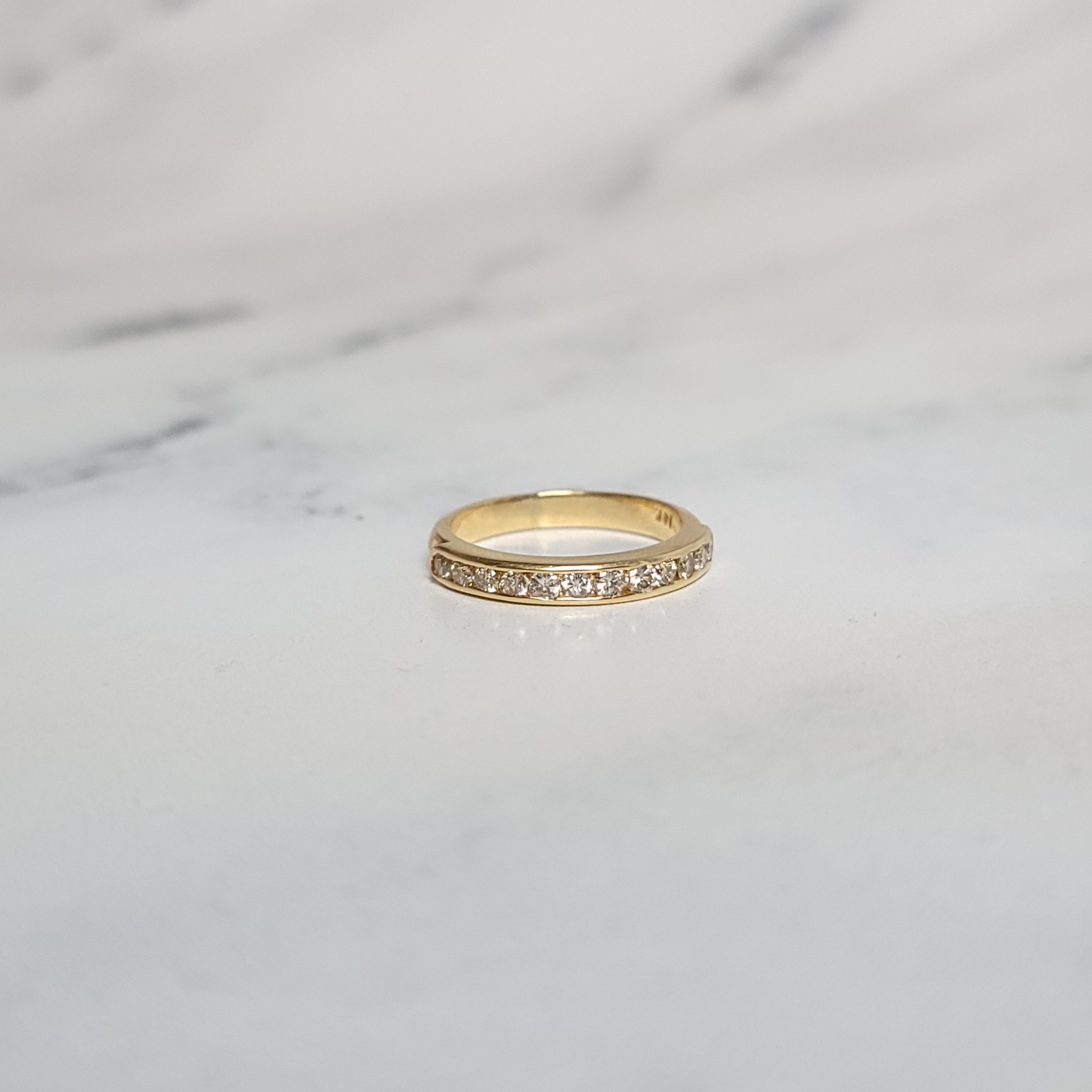 Alianza de boda con diamantes de medio quilate y 3 mm