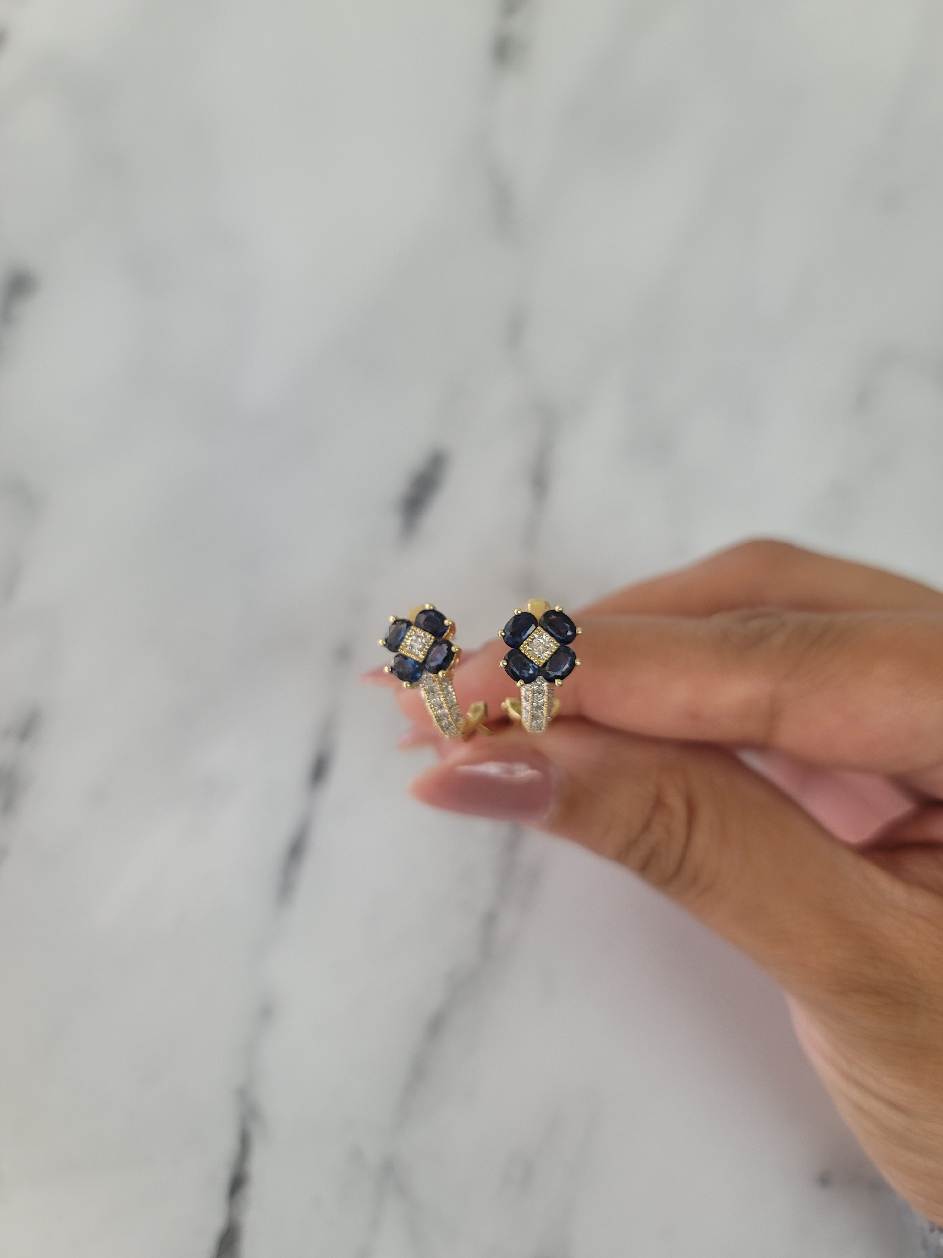 Pendientes de flor de diamantes y zafiro de 0,18 ct en oro amarillo de 14 k