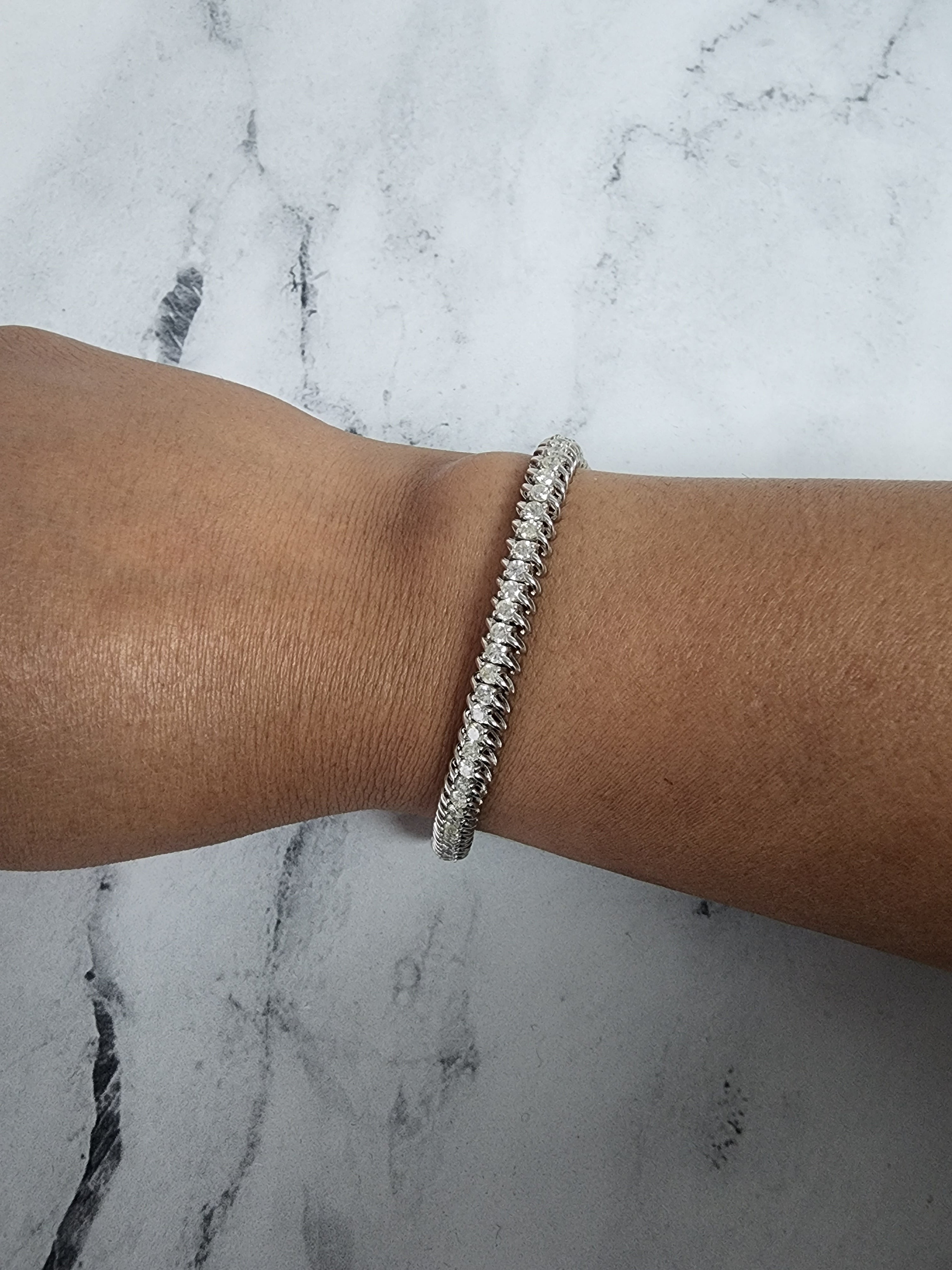 Pulsera de tenis con diamantes estilo S de 3,60 ct en oro blanco de 14 k