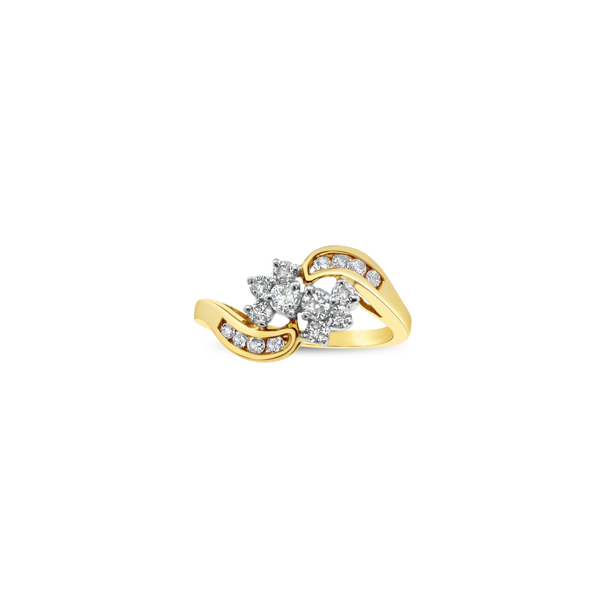 Anillo con racimo de diamantes de medio quilate