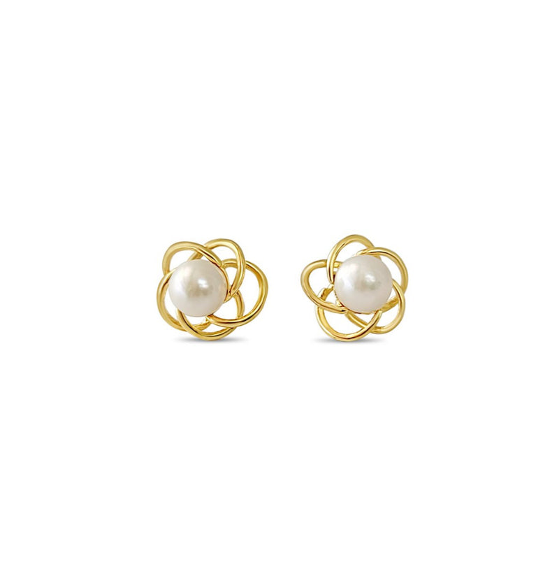 Pendientes de perla de 7 mm con diseño redondo dorado en oro amarillo de 14 k