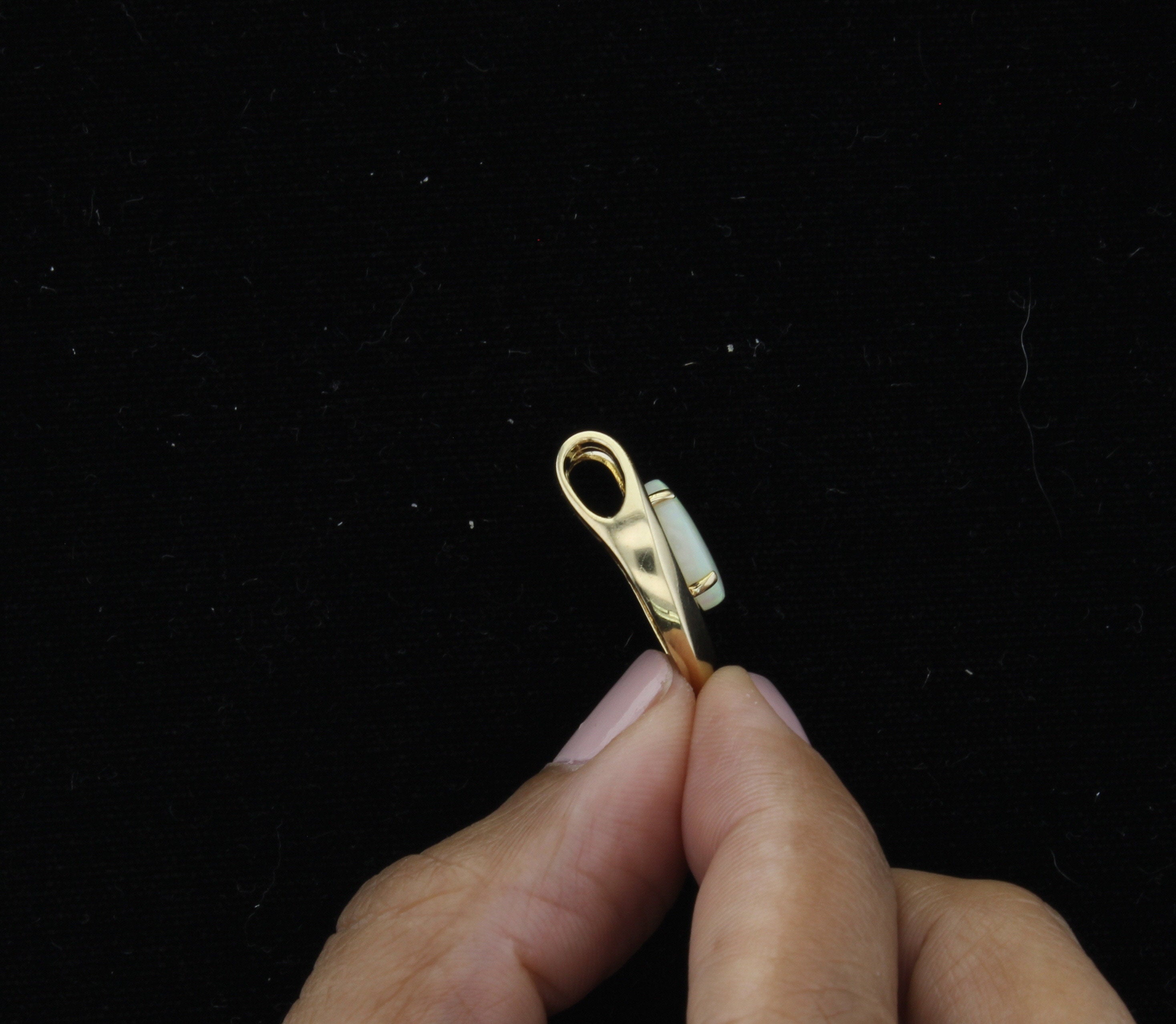 Oval Opal Necklace 14k Yellow Gold