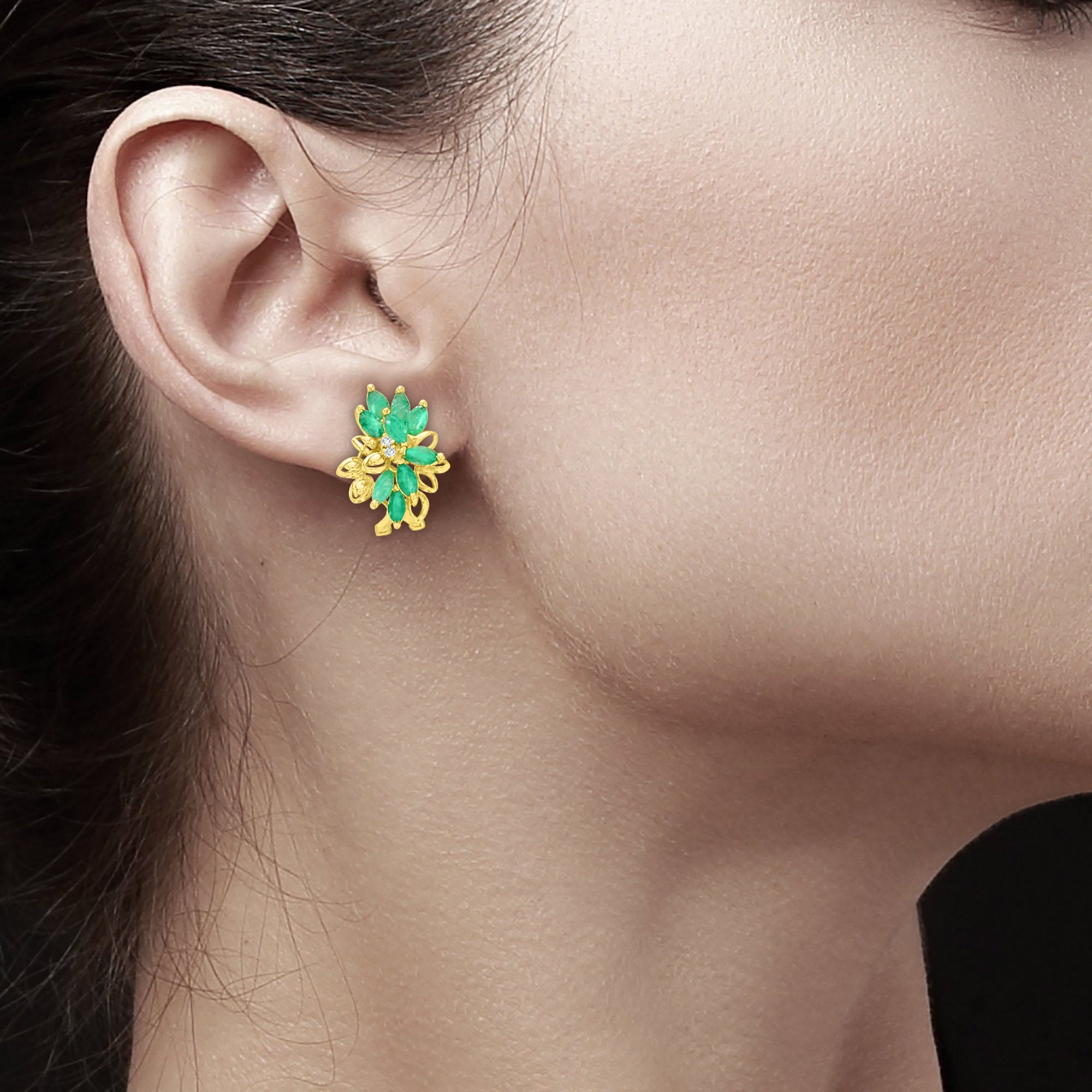 Stunning Cluster Emerald Earrings 14k Yellow Gold