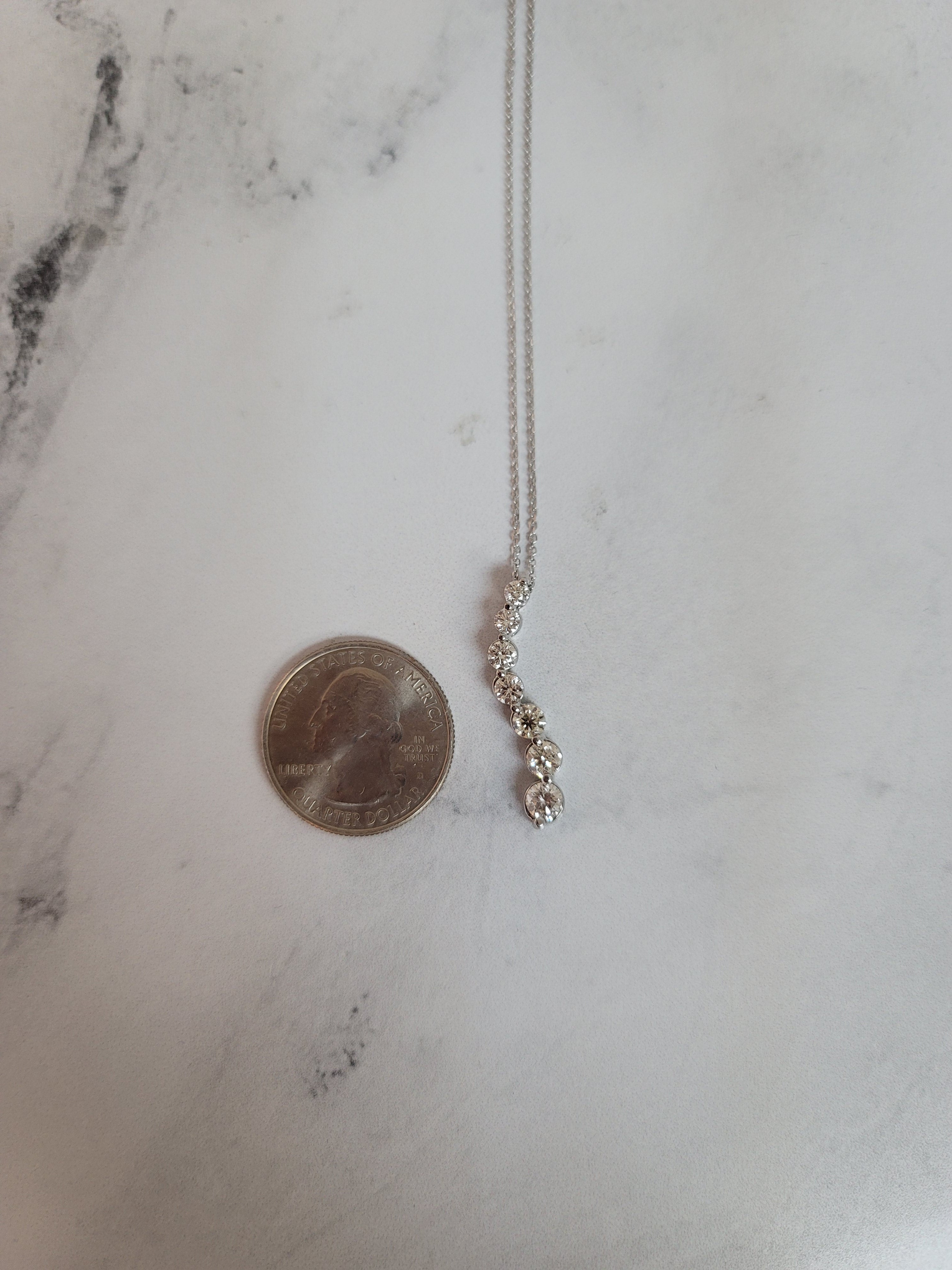 Collar Journey de diamantes degradados de 1,53 ct en oro blanco de 14 k