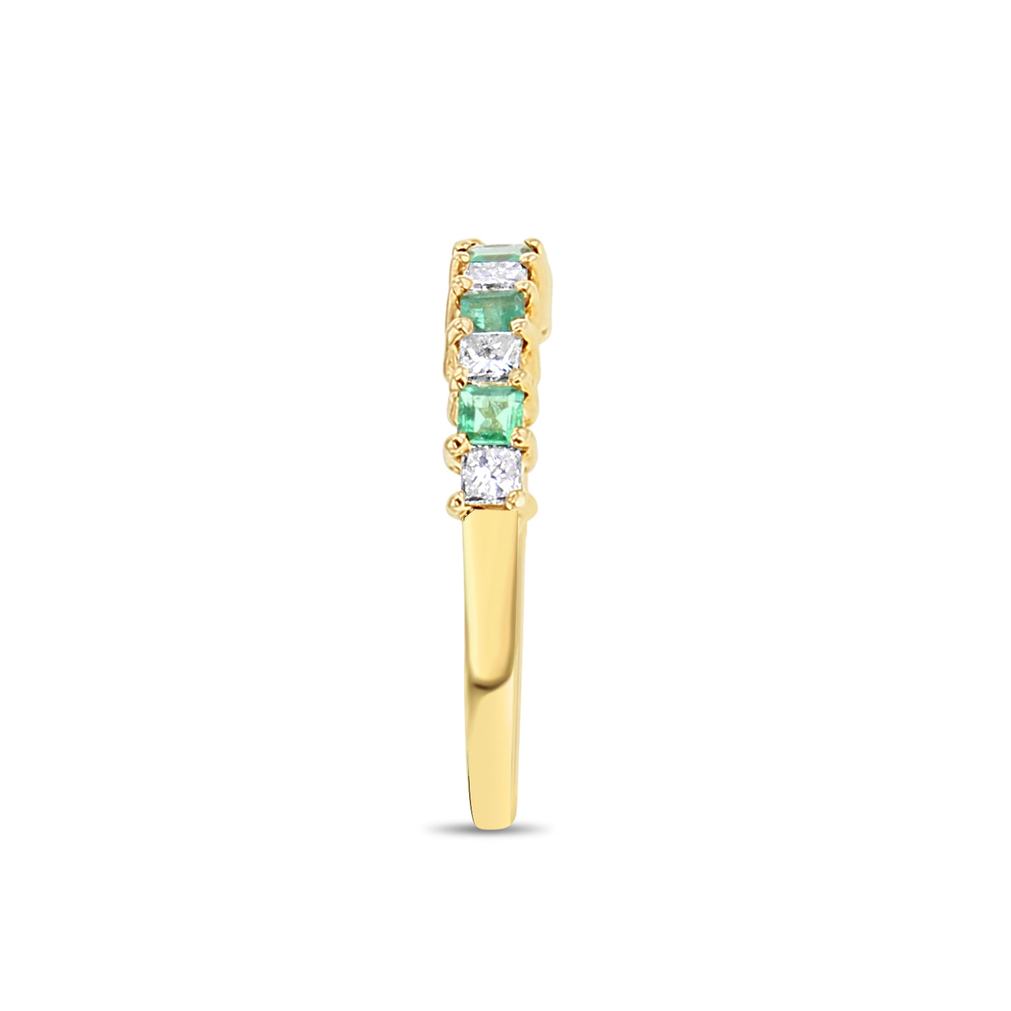 Alianza de boda con diamantes y esmeraldas de 0,66 ct en oro amarillo de 14 k