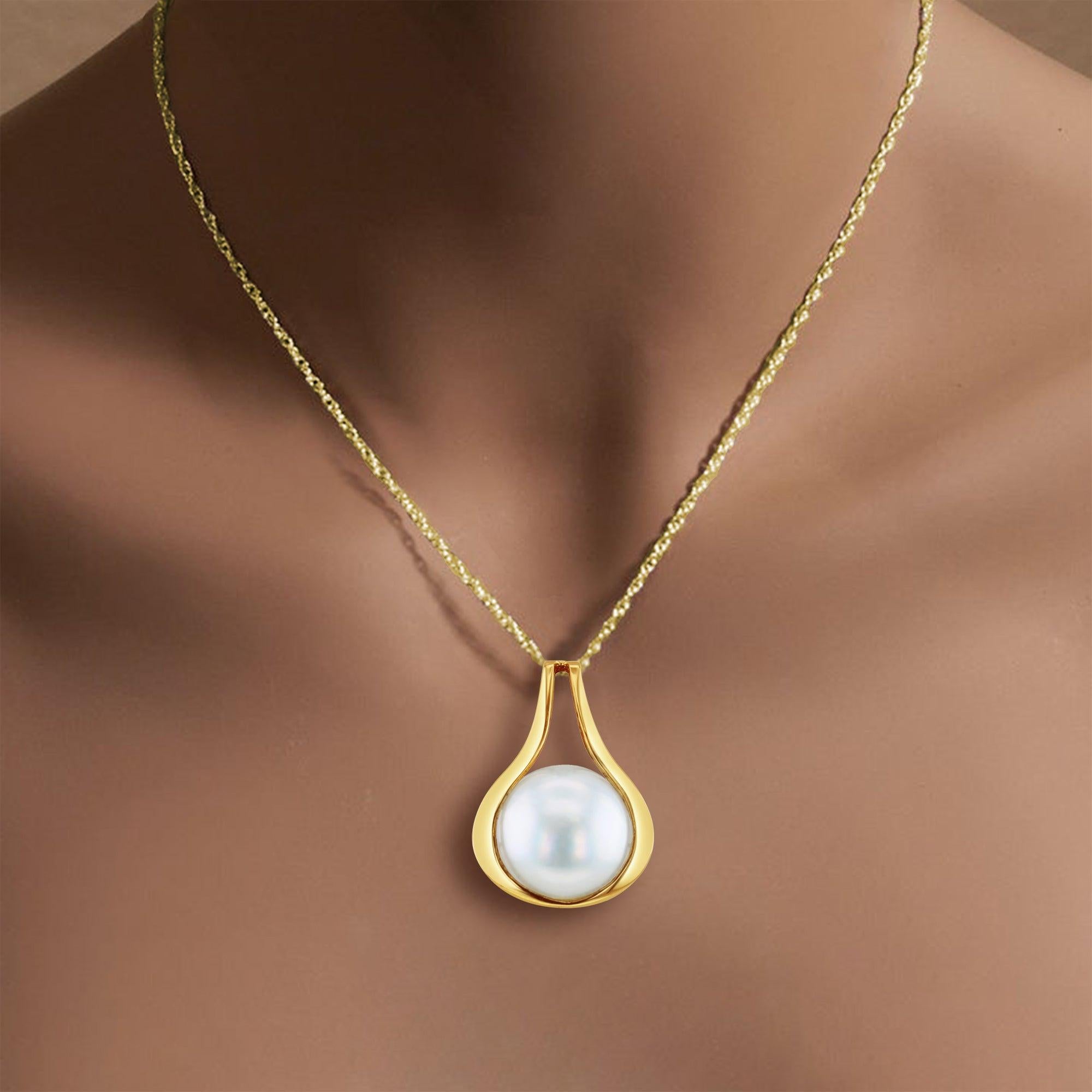 13MM Mabe Pearl Necklace with Polished Bezel Frame