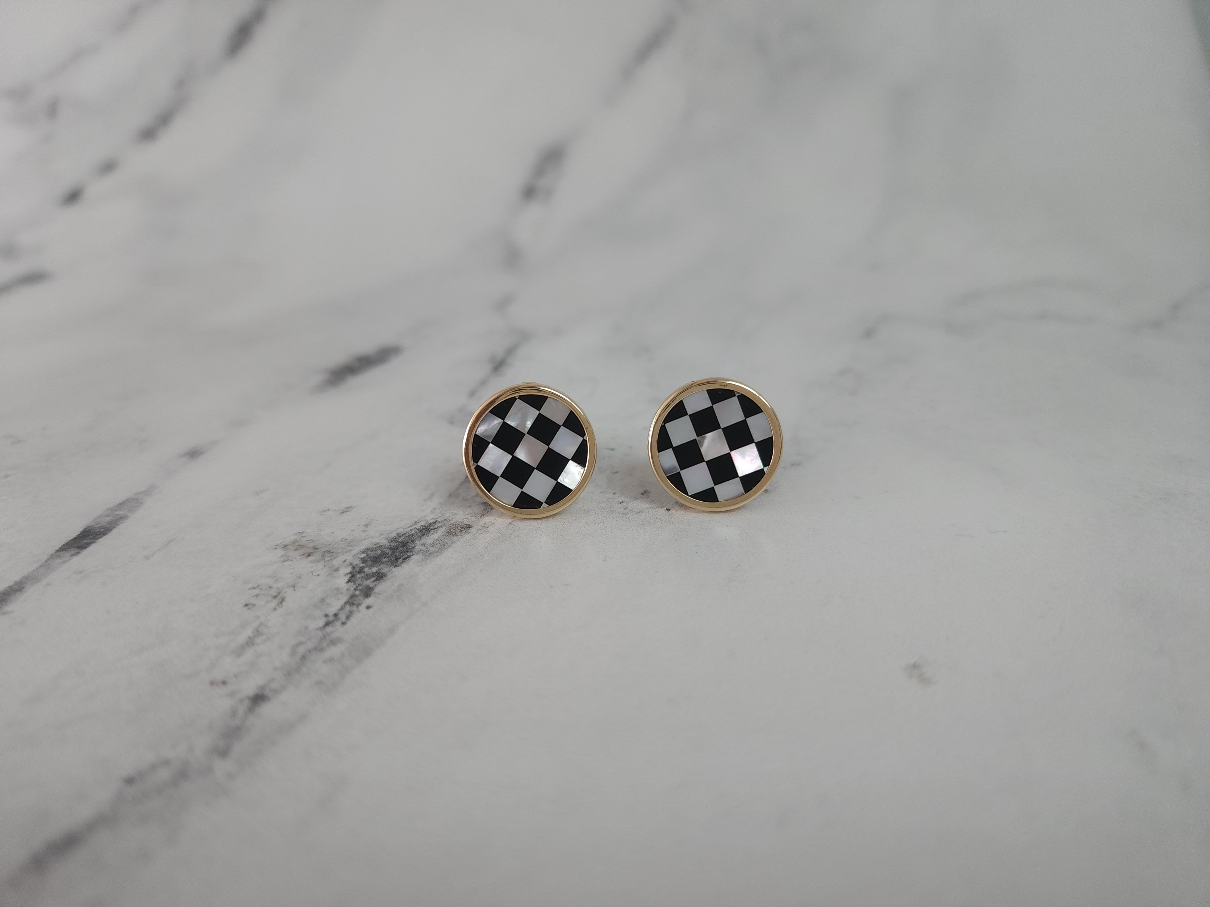 Checkered Mother of Pearl & Onyx Cuff Links with 14k Yellow Gold Bezel