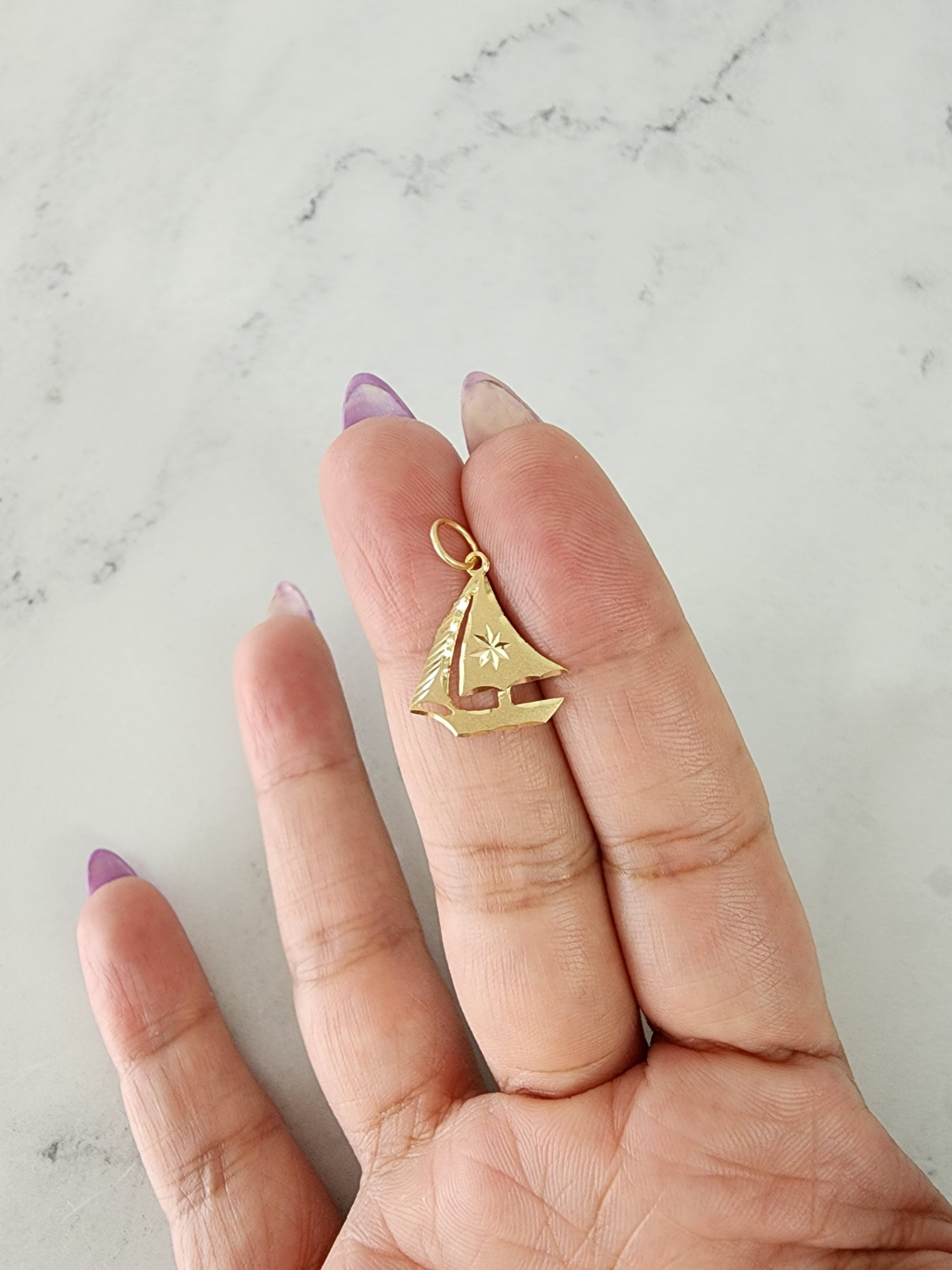  Star Sailboat with Diamond Cuts 14k Yellow Gold