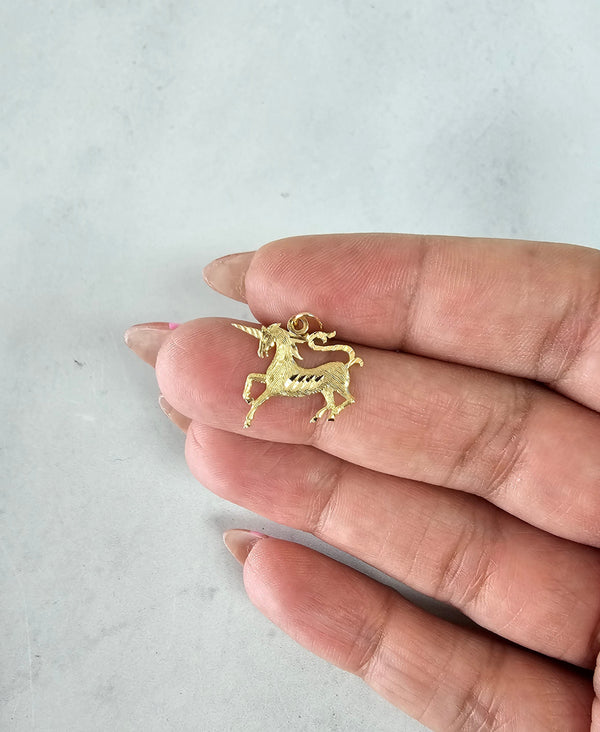 Unicorn Necklace with Diamond Cuts 14k Yellow Gold