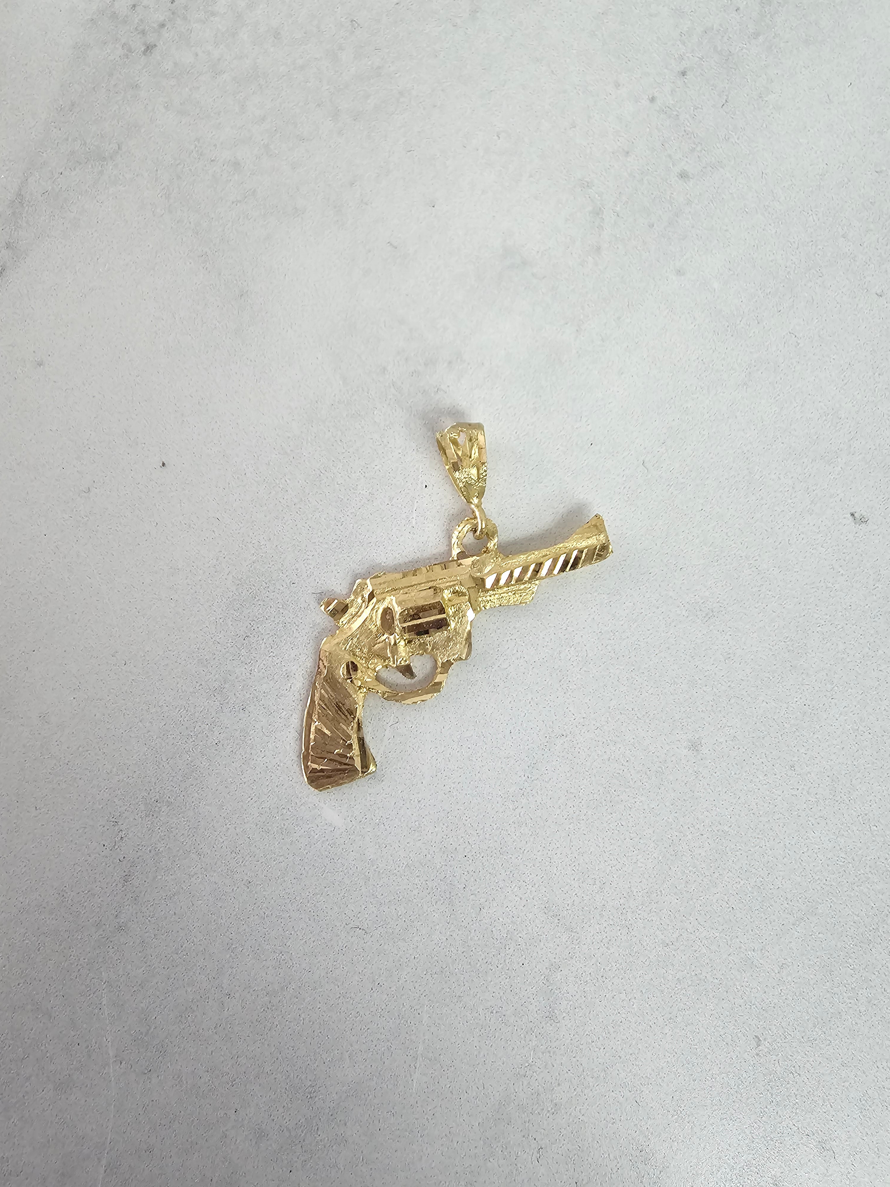 Revolver Charm with Diamond Cuts 10k Yellow Gold