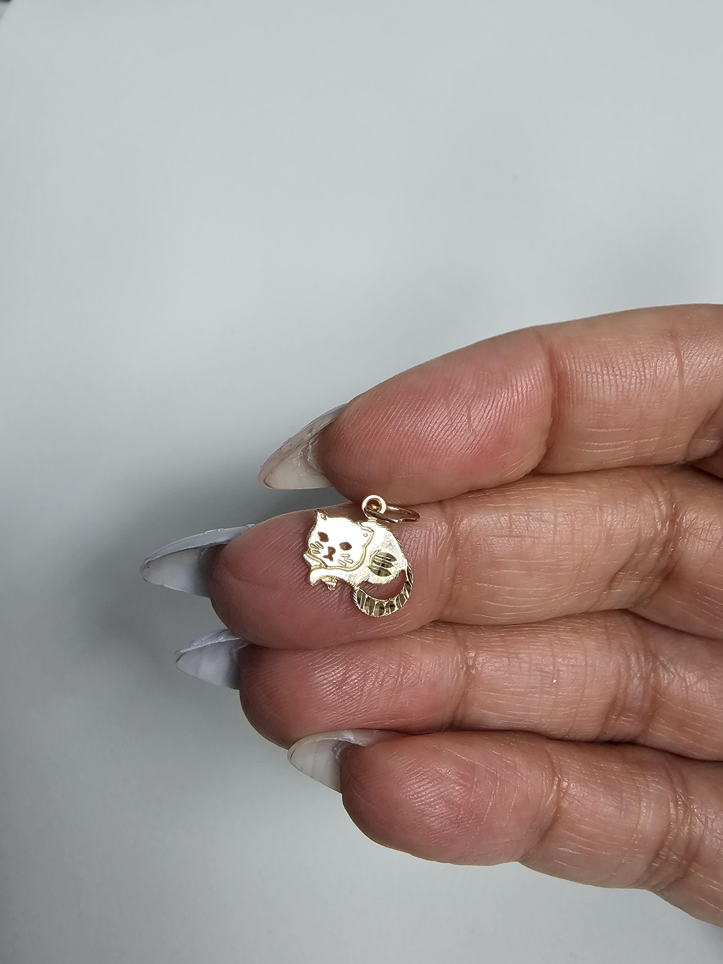 Cat Kitten Charm with Diamond Cuts