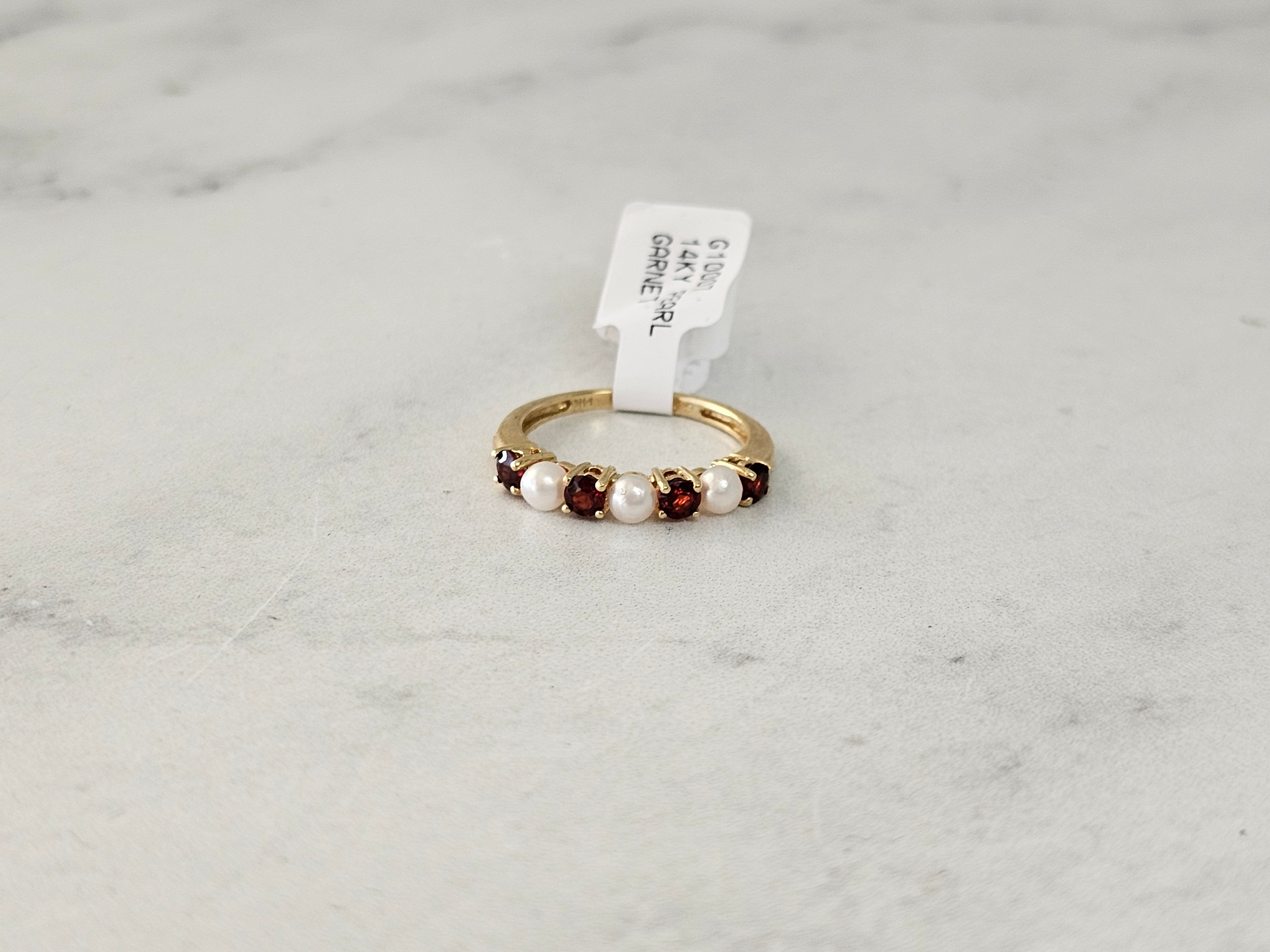 Garnet & Pearl Ring 14k Yellow Gold