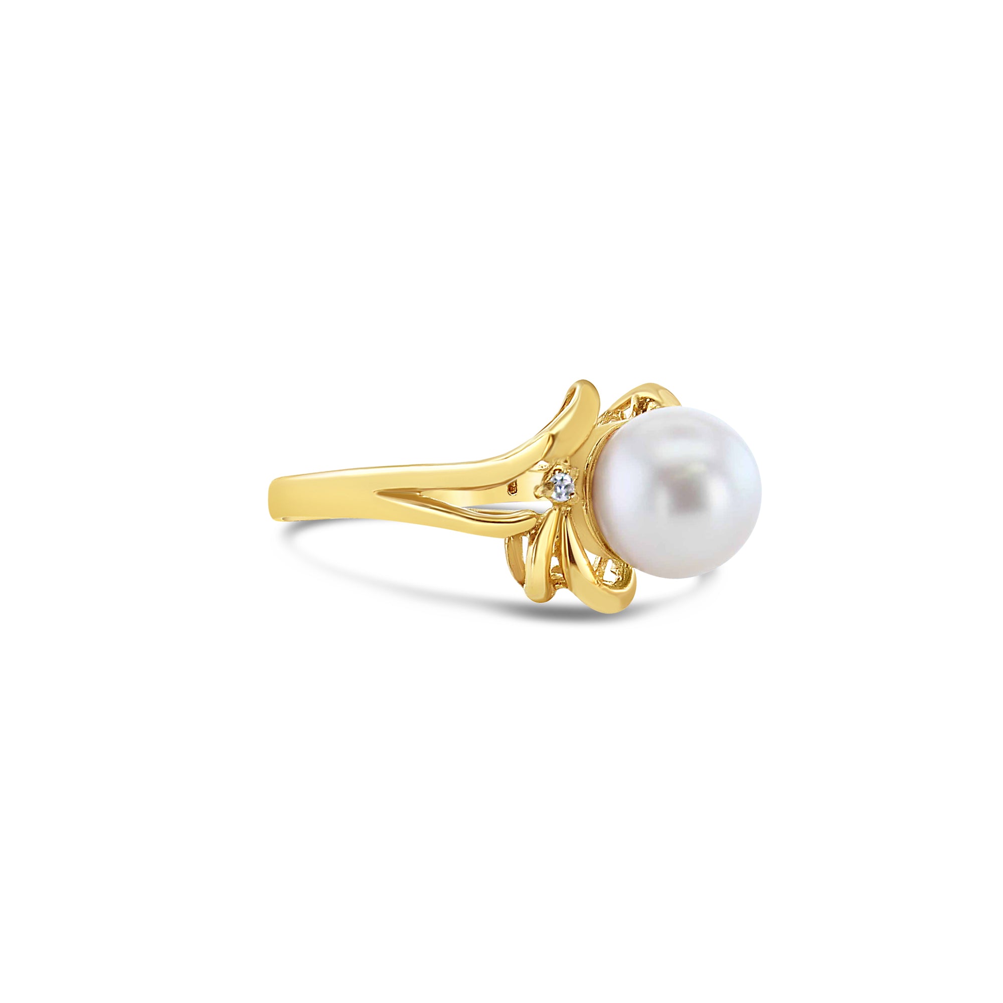 Solitaire 8MM Pearl Ring with Diamond 14k Yellow Gold Ring