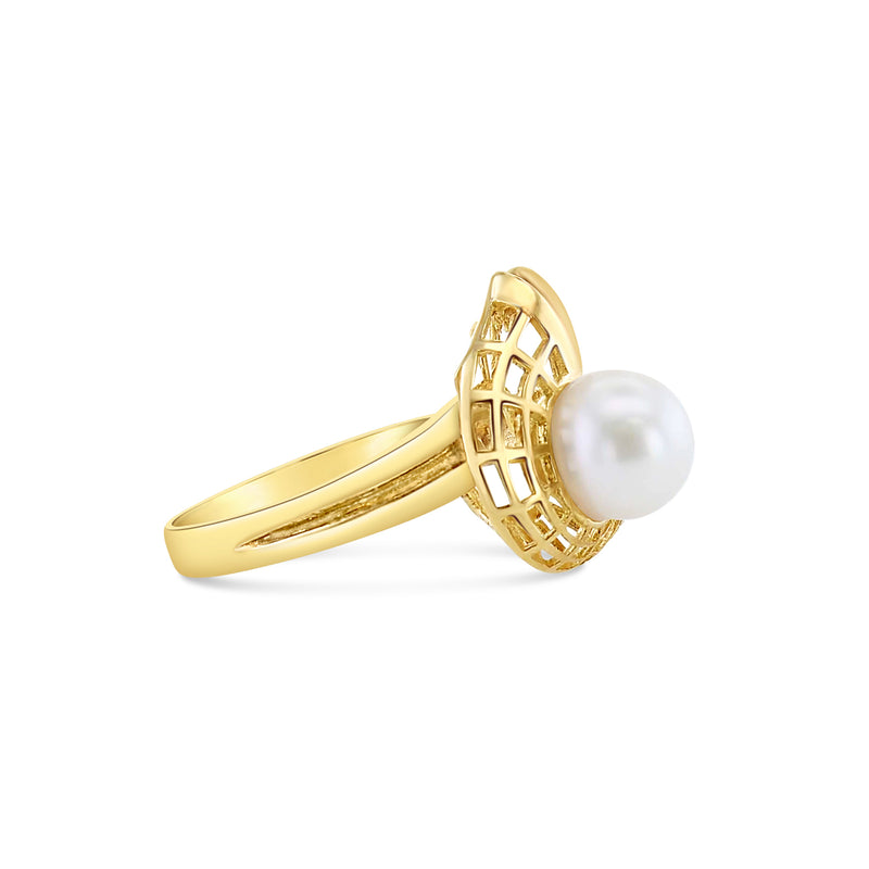 Seashell Shaped Diamond Pearl Ring 14k Yellow Gold