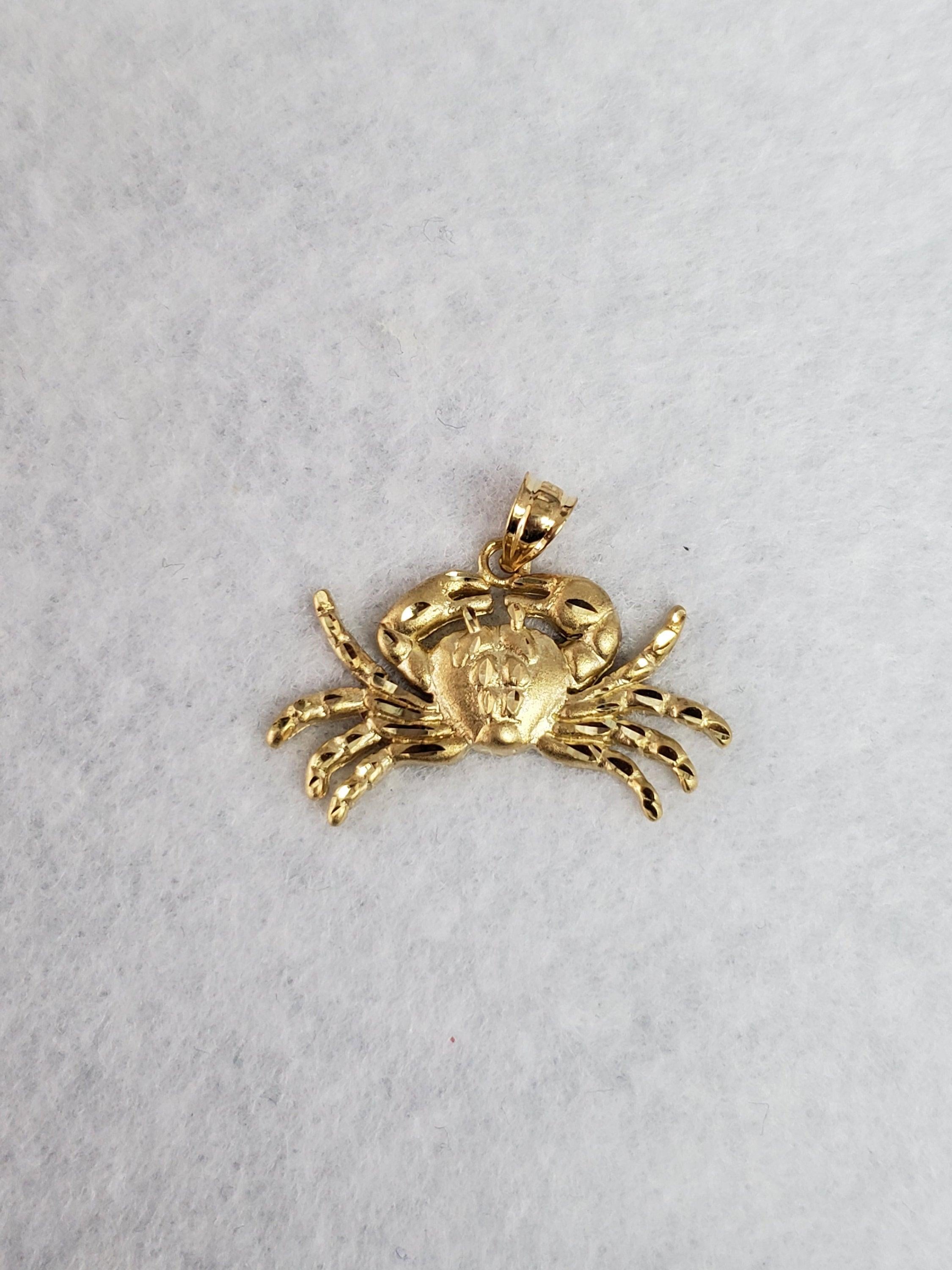 Crab with Diamond Cuts Charm 14k Yellow Gold