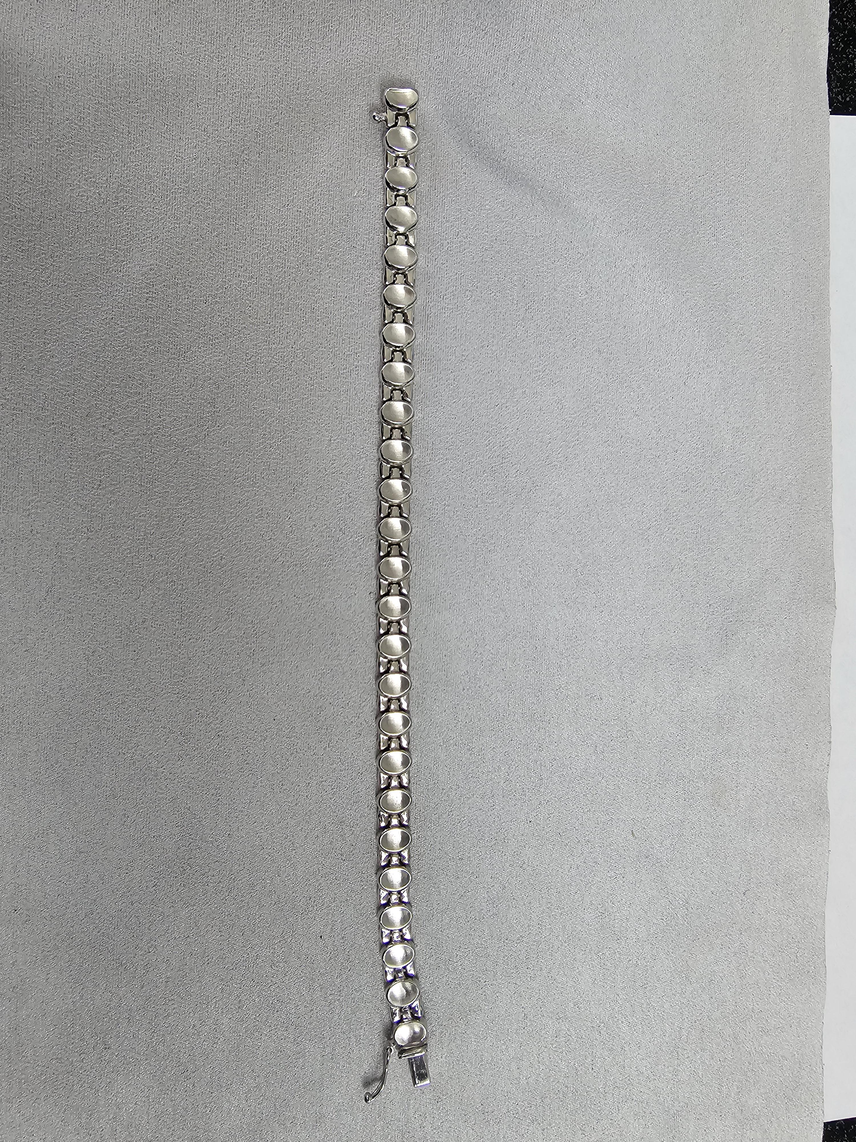 Polished Oval Link Bracelet  14k White Gold