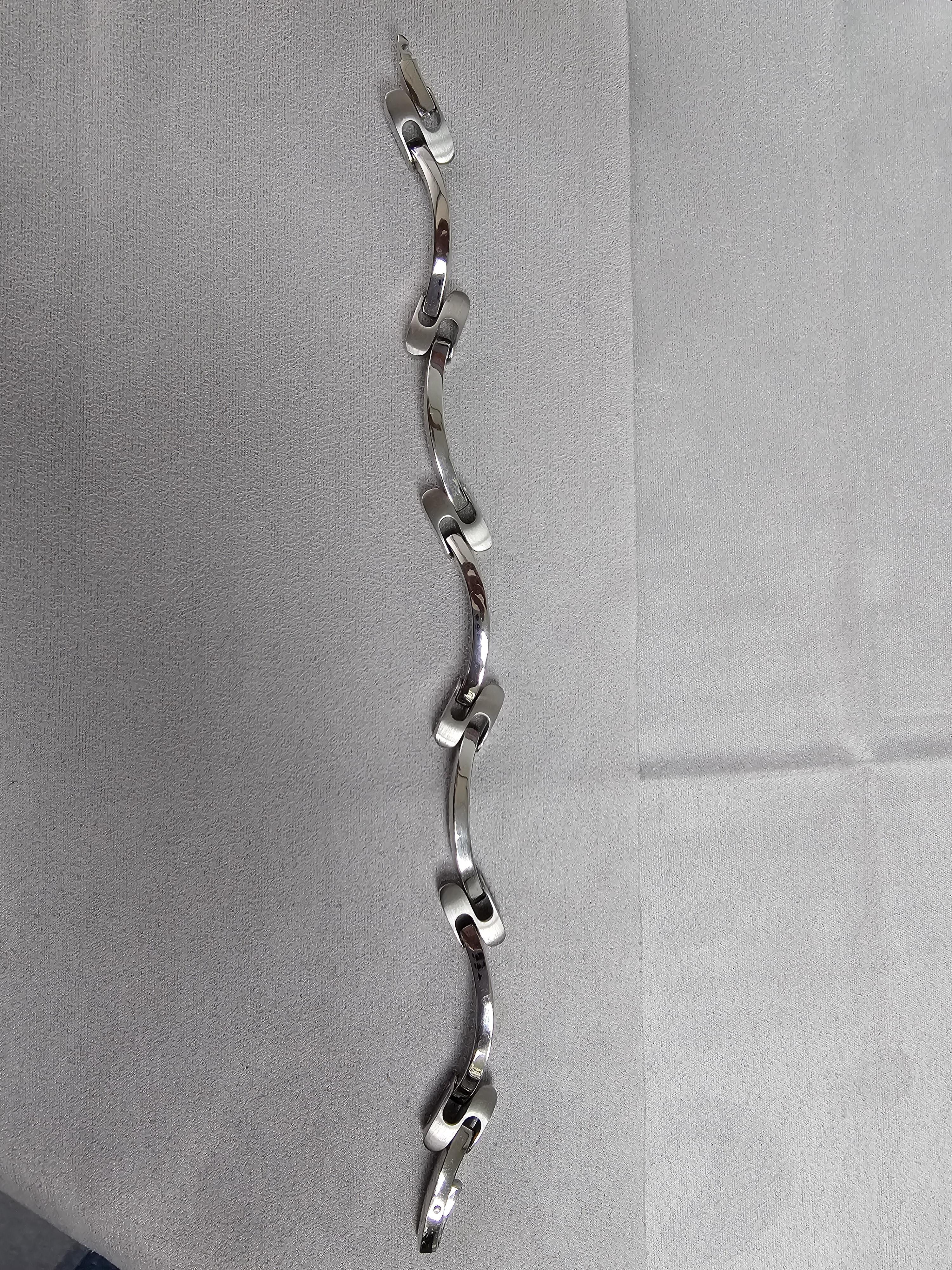 'S' Link Wave Link Bracelet 14k White Gold
