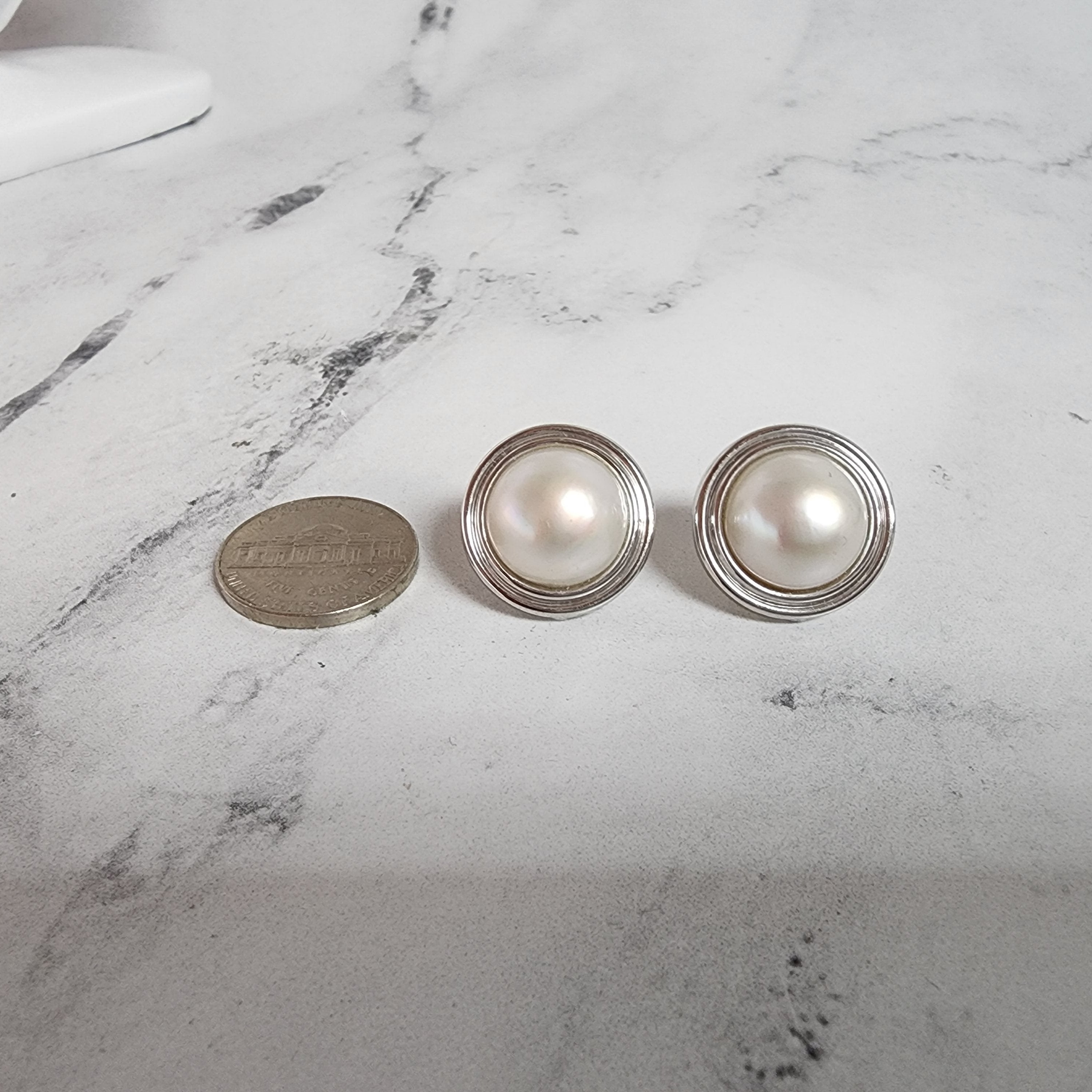 19MM Mobe Earrings with 14k White Gold Bezel Frame