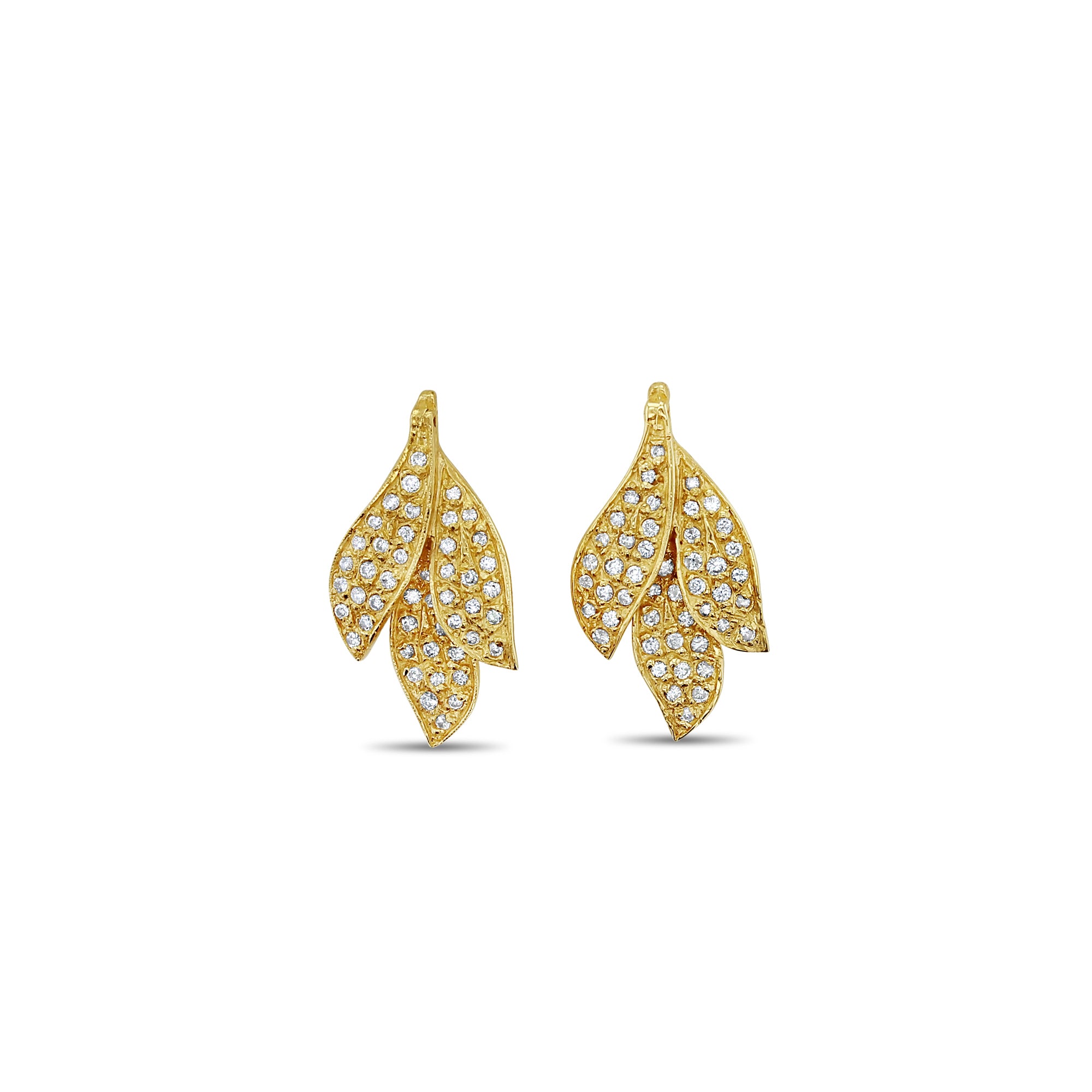 Boucles d'oreilles en forme de feuille pavée de diamants