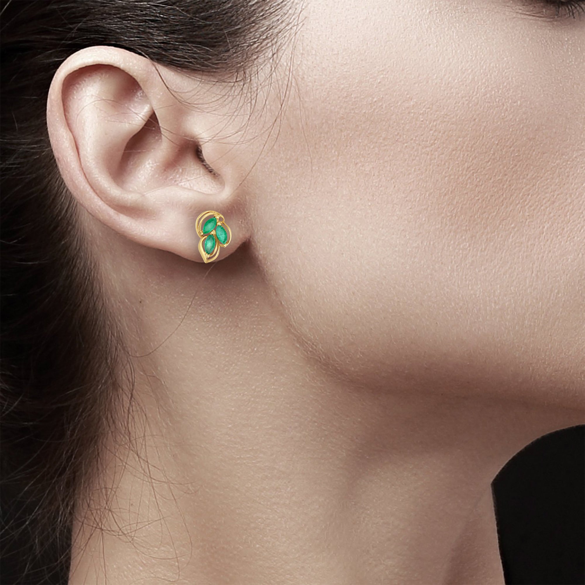 Clous d'oreilles Marquise Emerald en or jaune 14 carats