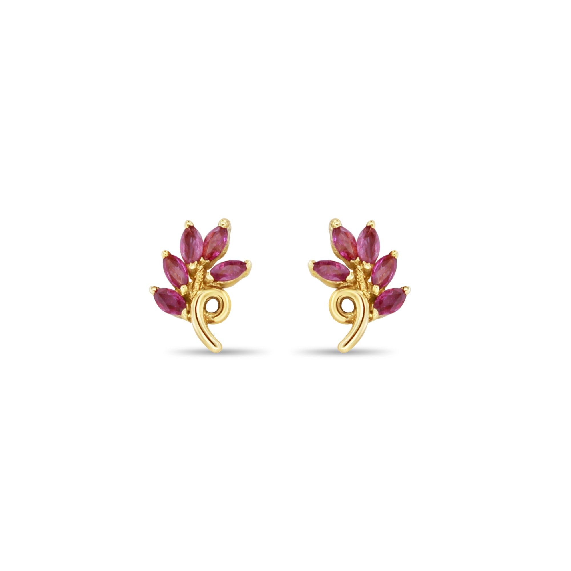 Clous d'oreilles style feuille marquise rubis en or jaune 14 carats