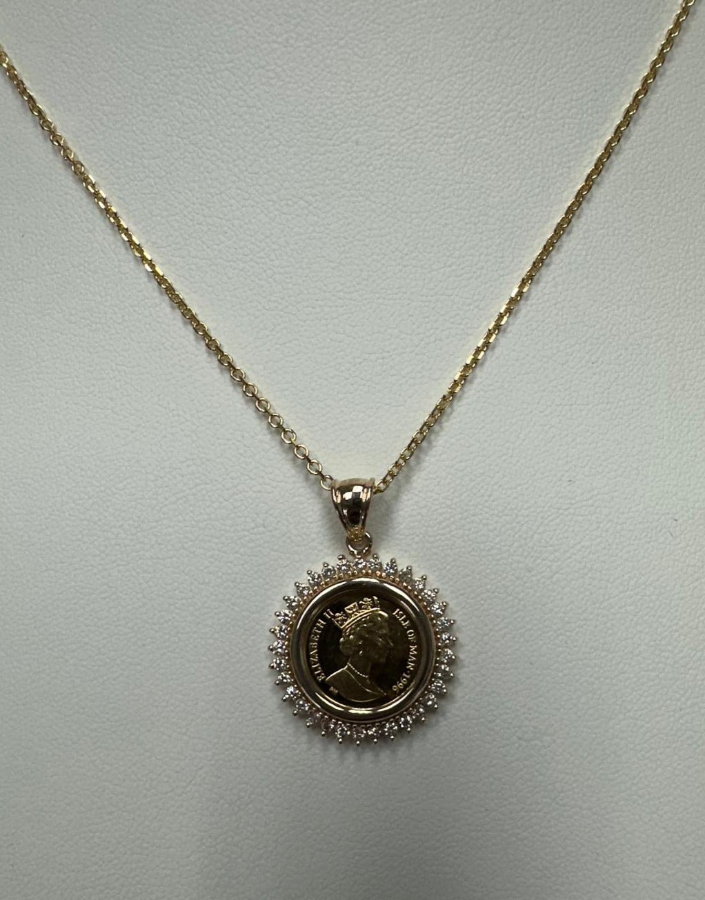 Queen Elizabeth Isle of Man Gold Coin Necklace with Diamond Halo