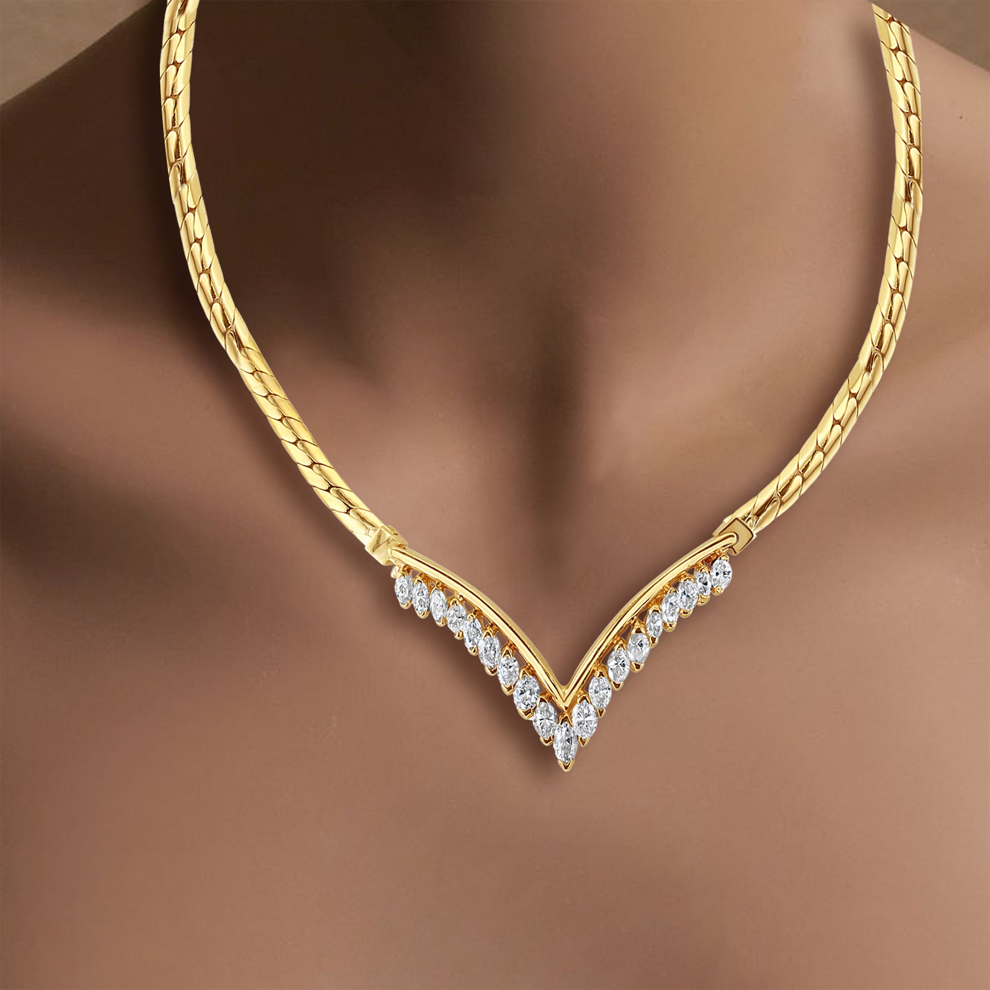 Collier de mariée en diamant en forme de V Marquise