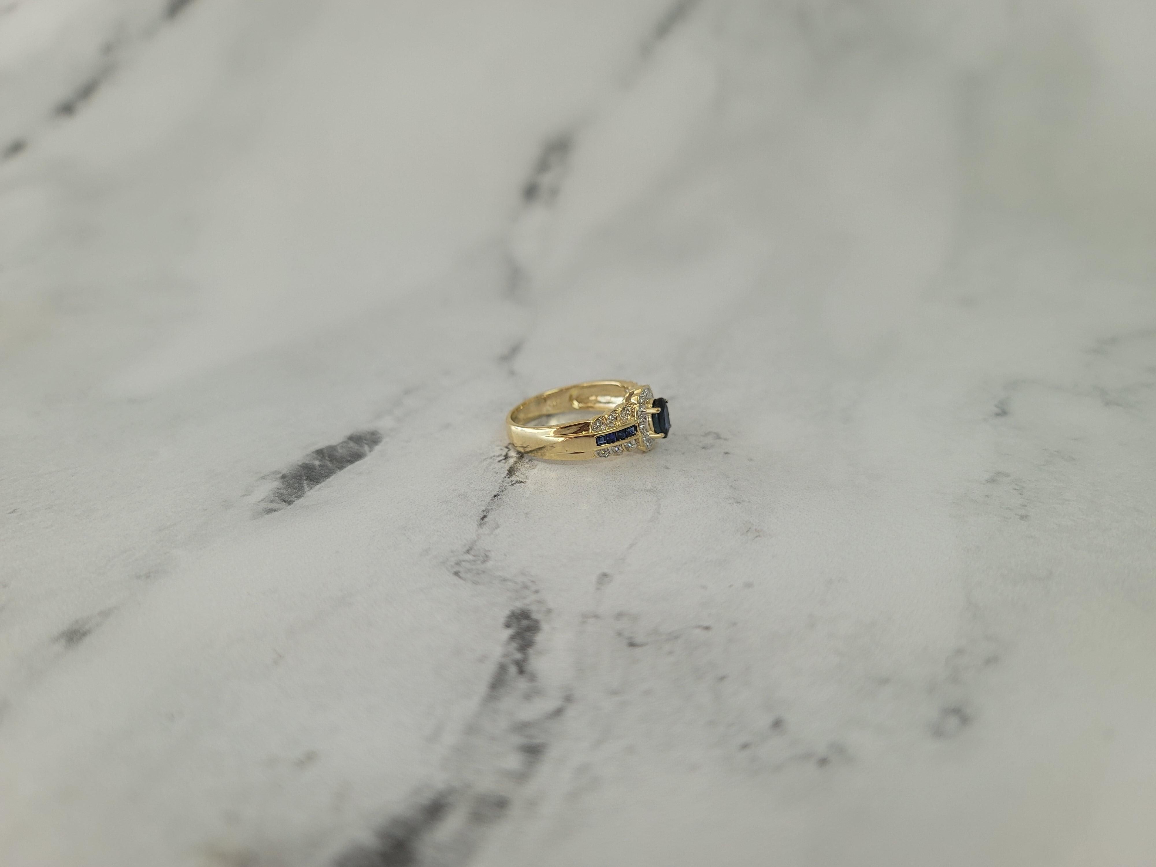 Oval Sapphire with Diamond Halo & Sapphire Diamond Accents