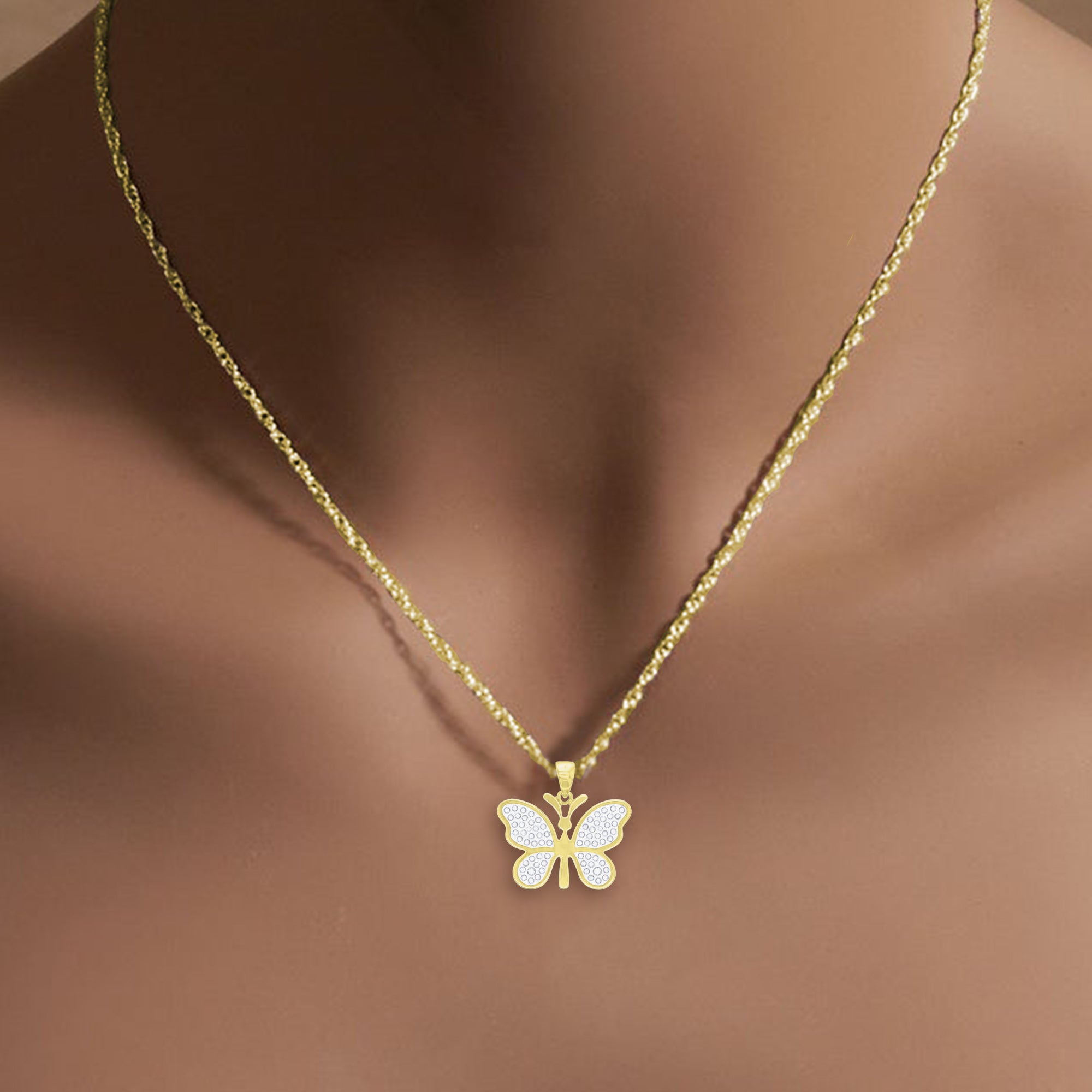 Collier en forme de papillon