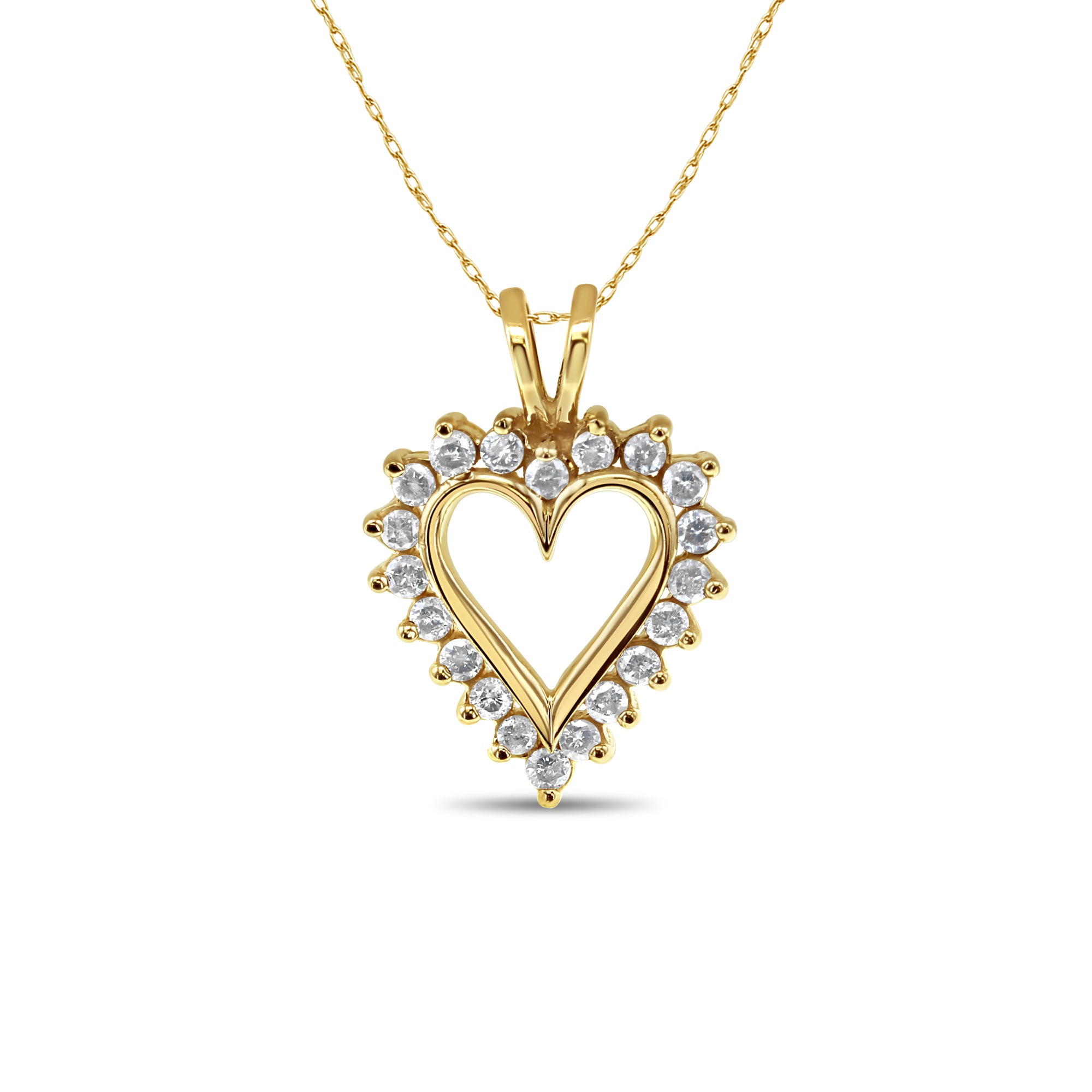 Collar con corazón de diamantes recortados en oro amarillo de 14 k