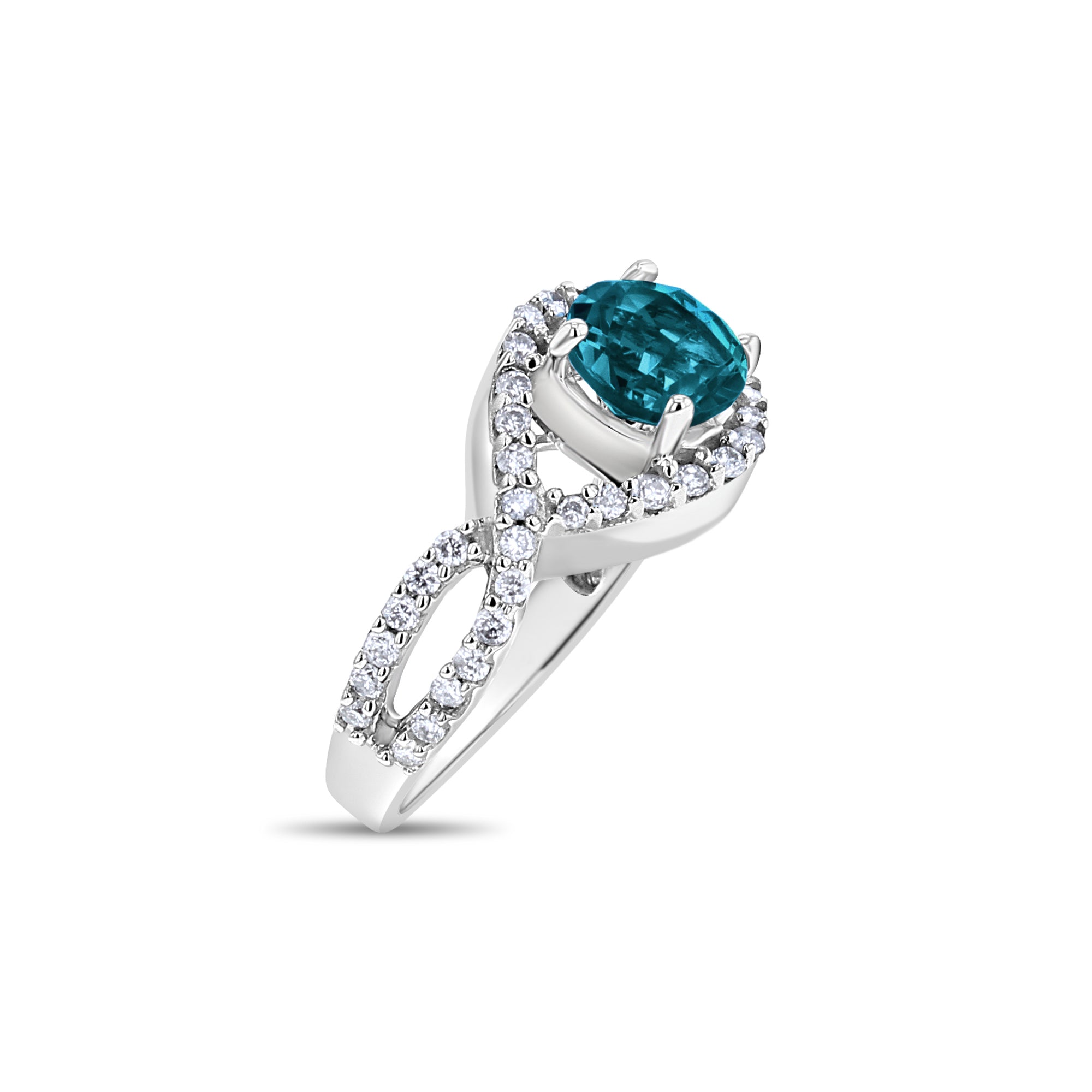 Bague en diamant avec topaze bleue de Londres