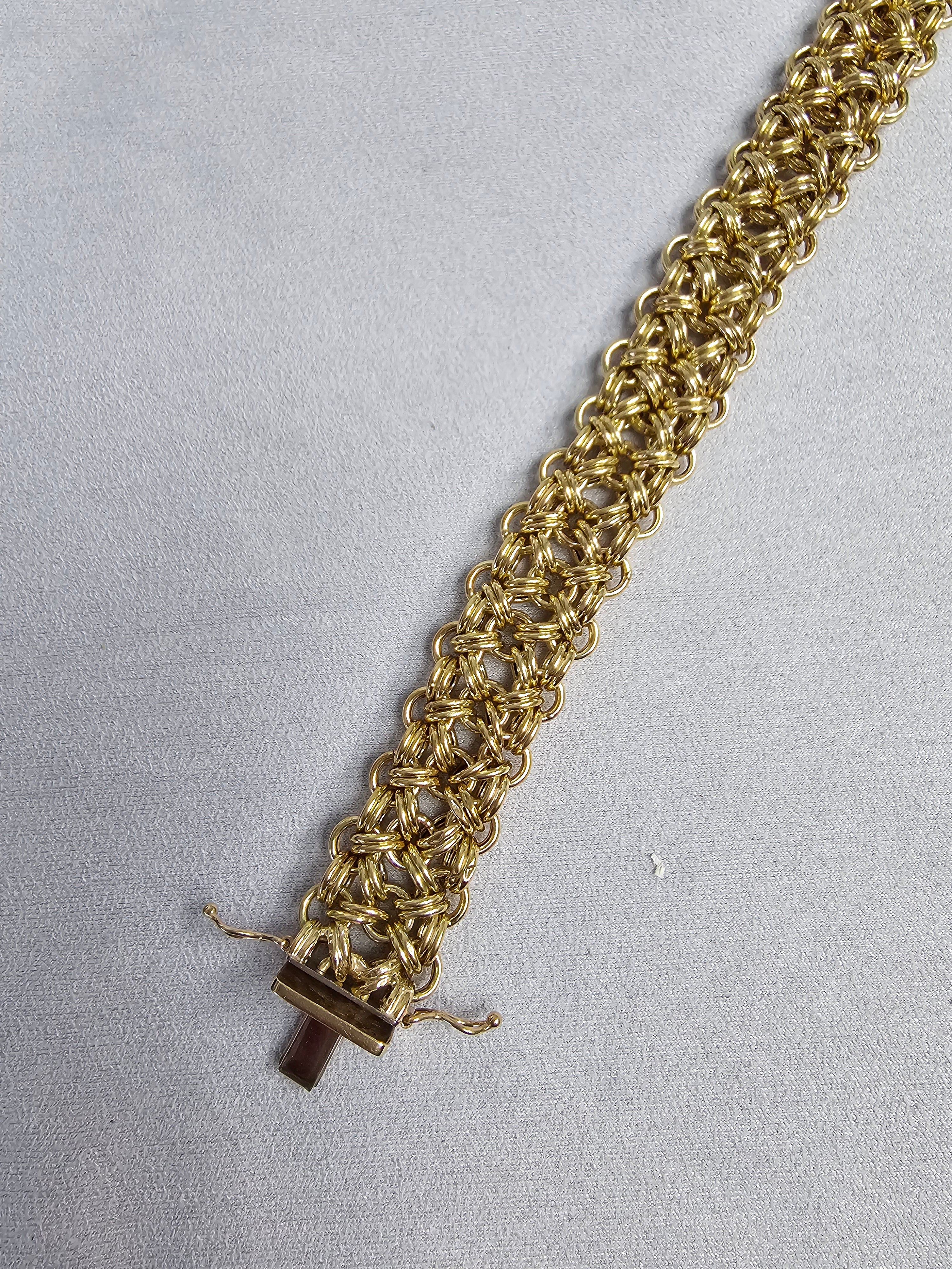 Chunky Intertwined Link Bracelet 14k Yellow Gold