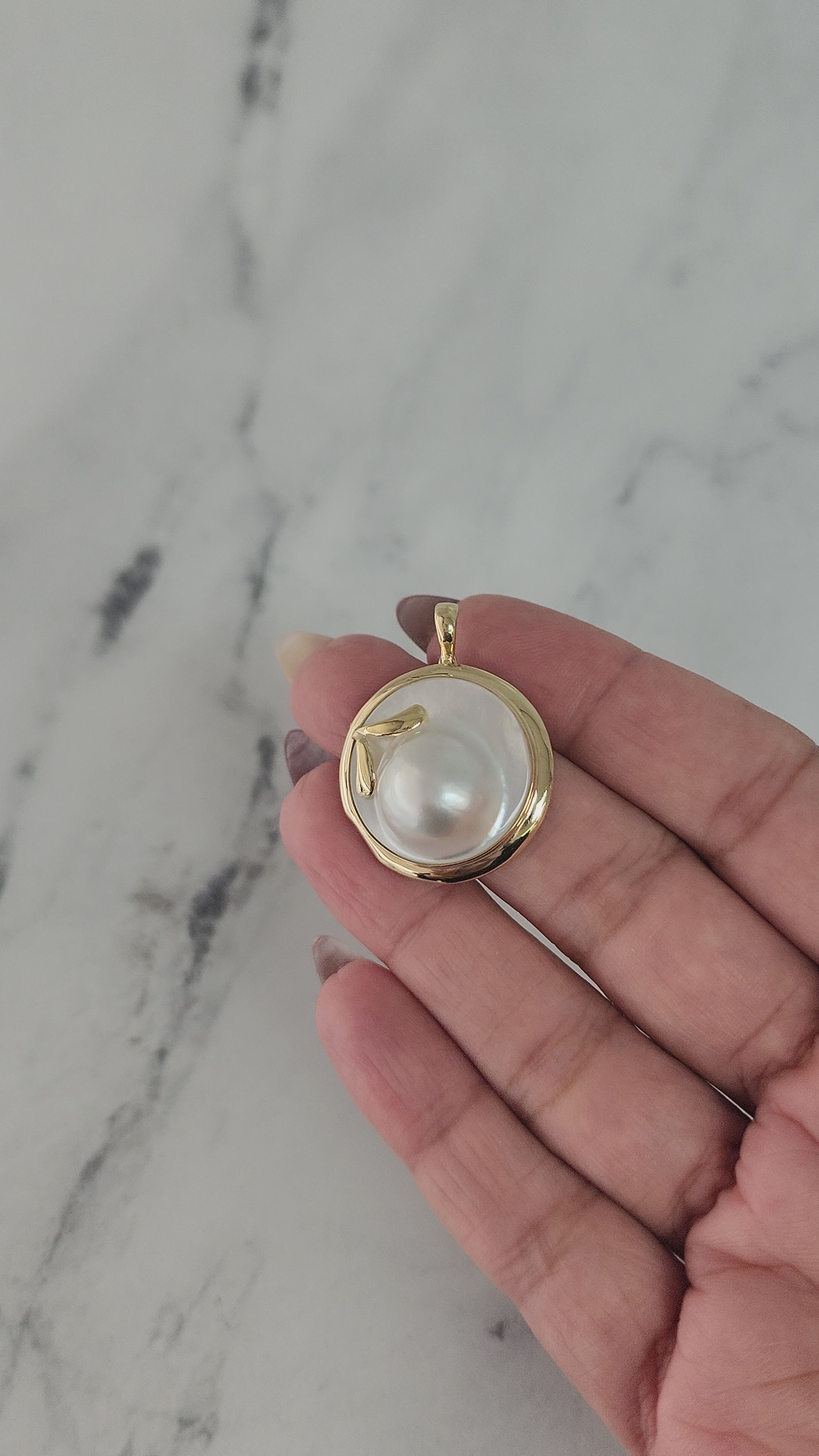 Blister Pearl Disc Necklace with Polished Bezel