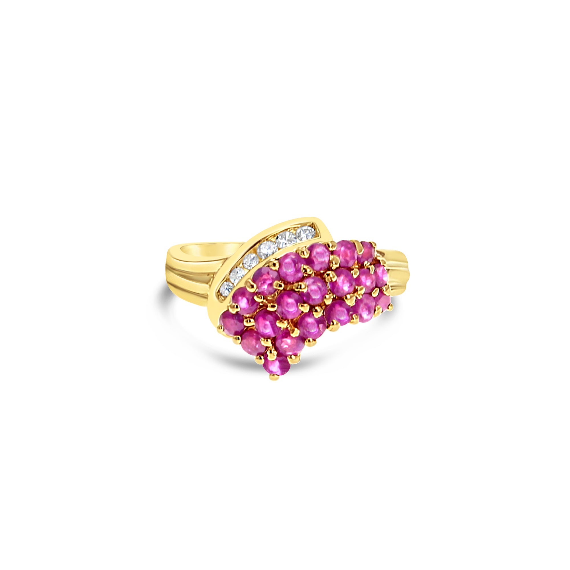 Bague en or jaune 14 carats avec diamants et rubis