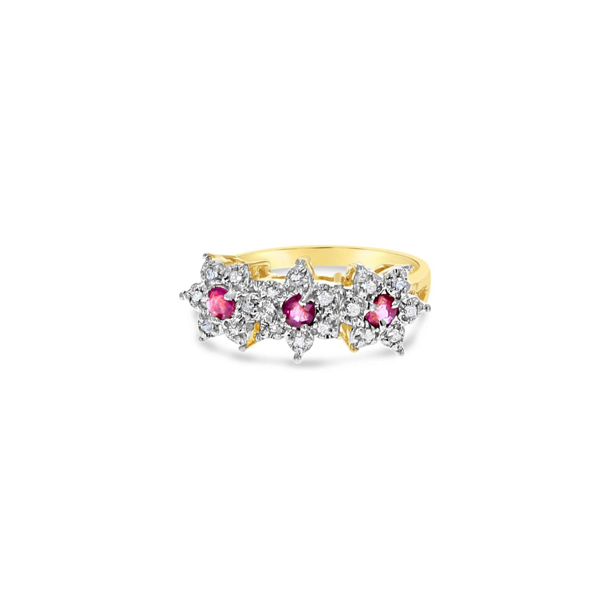 Bague en or jaune 14 carats avec diamants et rubis en forme de trois fleurs