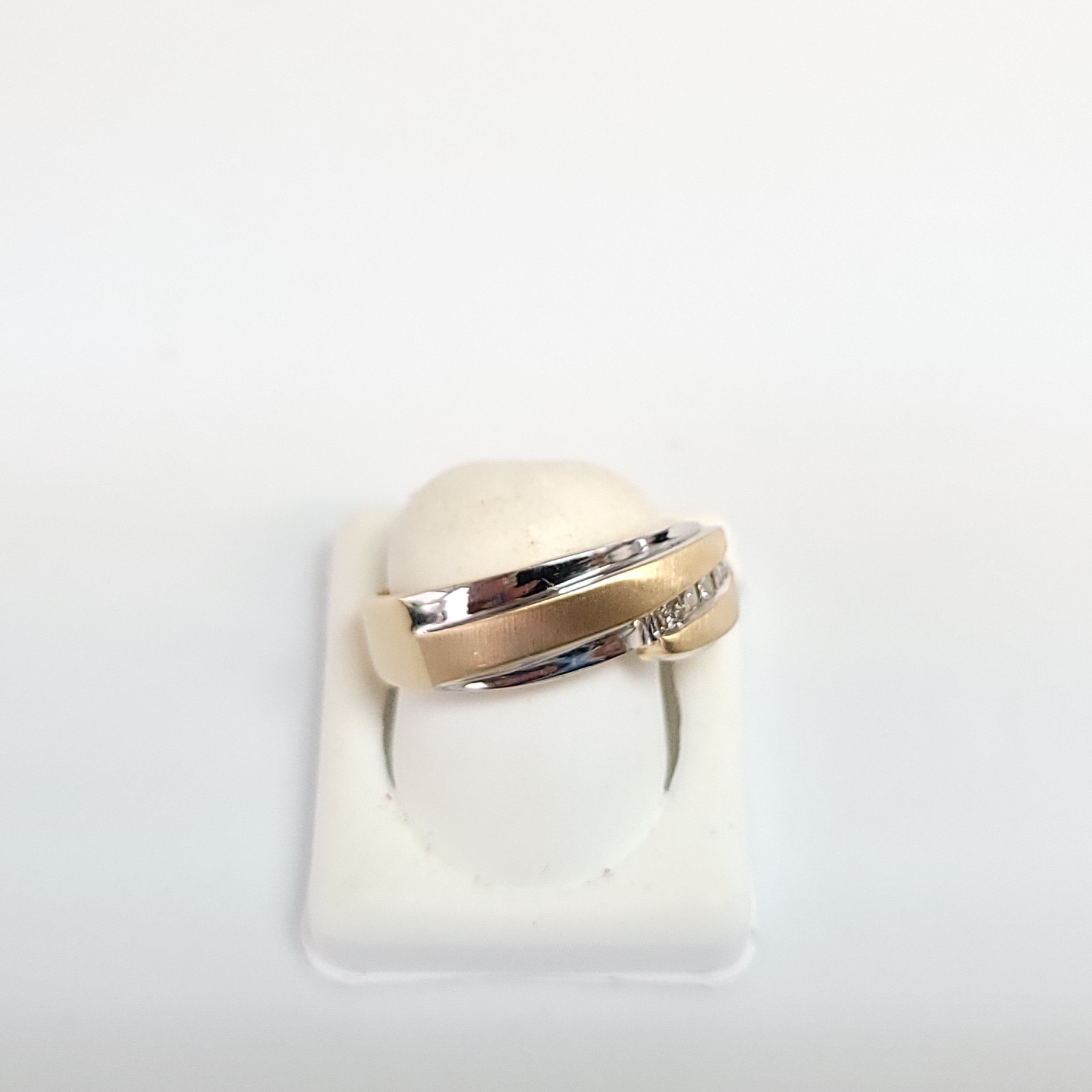 Brushed Satin Princess Cut Diamond Wedding Band