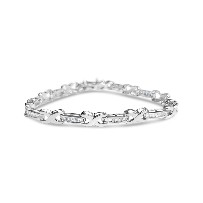 Bracelet tennis en or blanc 14 carats avec diamants baguettes et maillons en X
