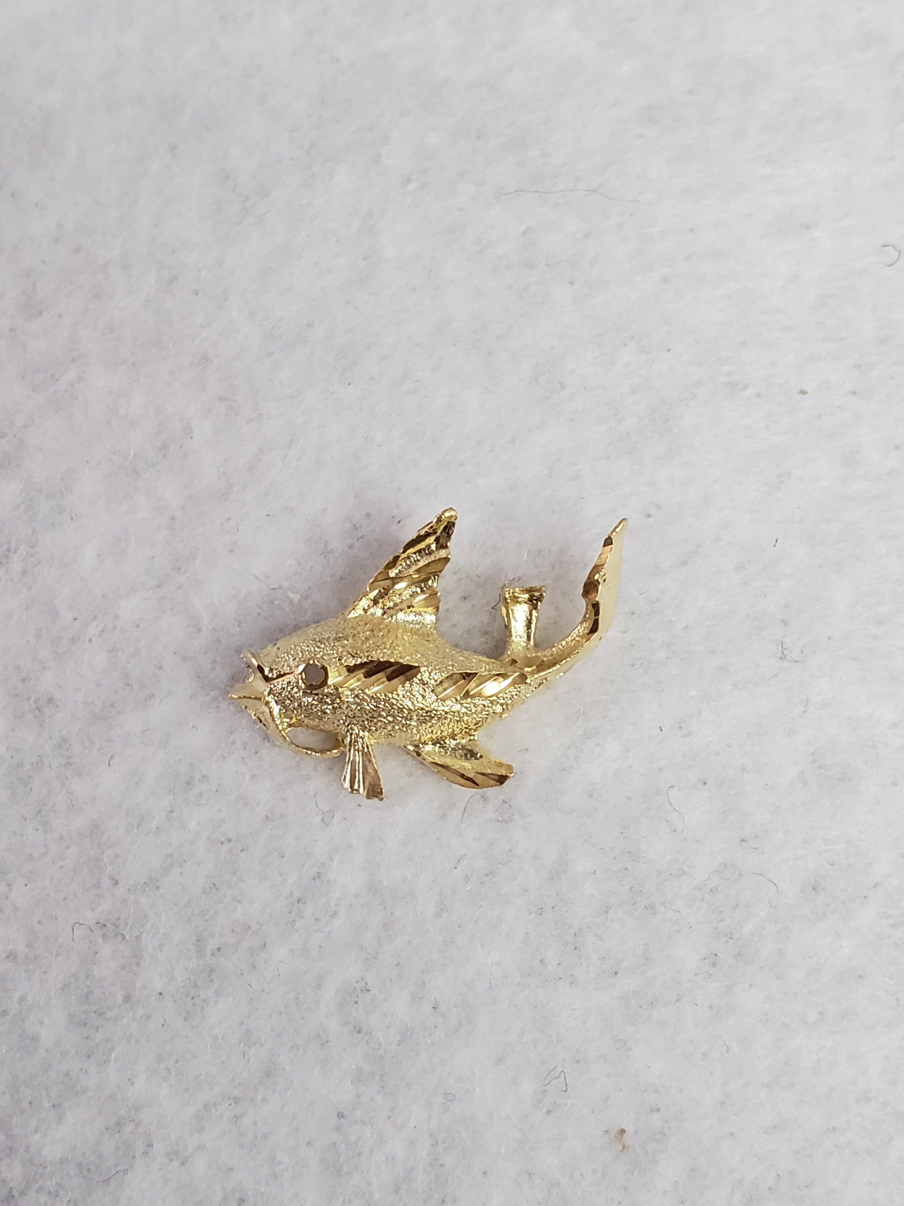 Small Fish with Diamond Cuts Charm/Pendant 14k Yellow Gold