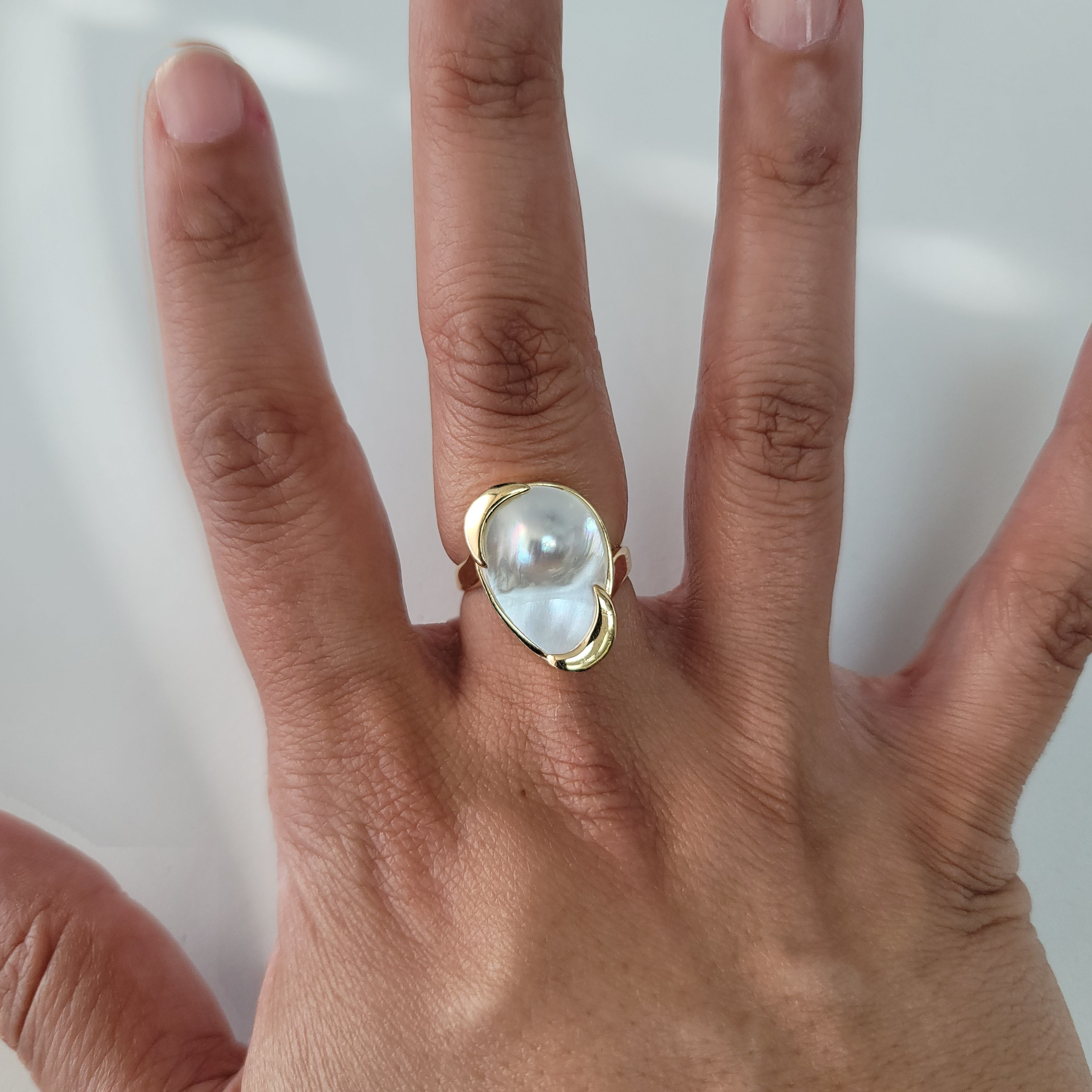 Unique Mother of Pearl Ring 14k Yellow Gold